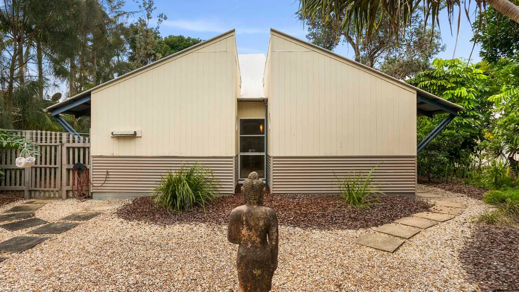 Beach House at Tallows – pet-friendly 4 BR retreat