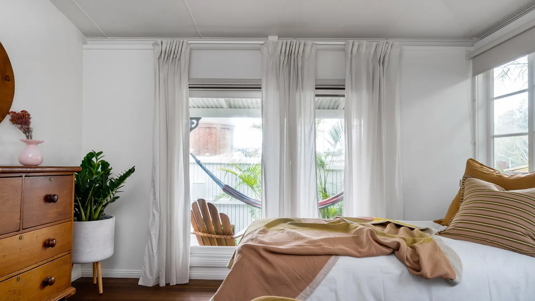Gidgets House – renovated beach house with hot tub