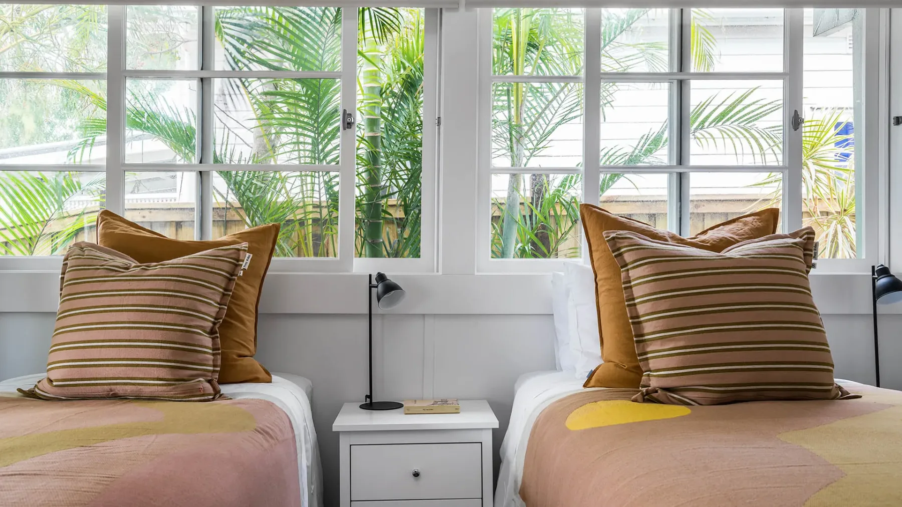 Gidgets House – renovated beach house with hot tub