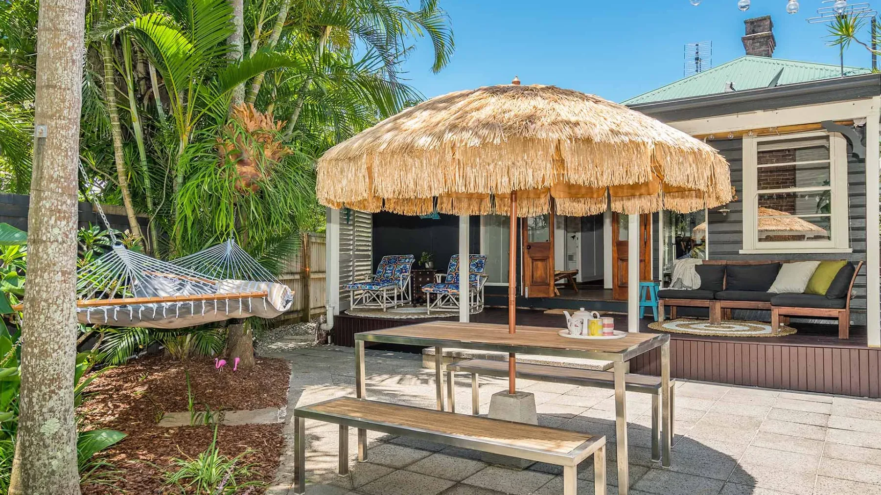 Gidgets House – renovated beach house with hot tub