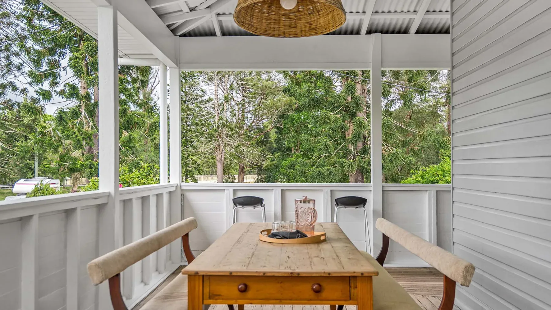 Mullum River House – waterfront heritage home