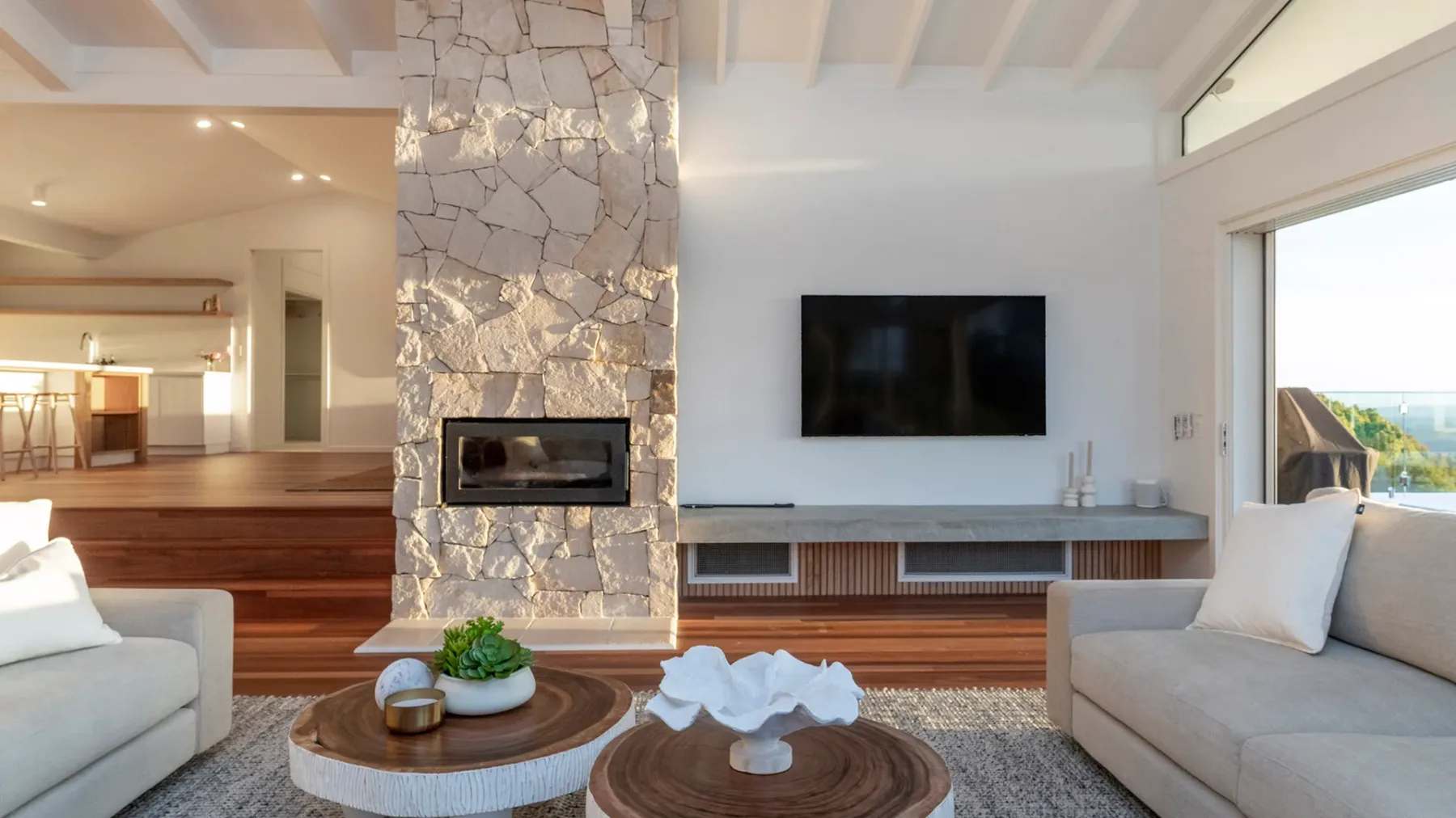 Miren Estate – lavish hinterland estate with pool