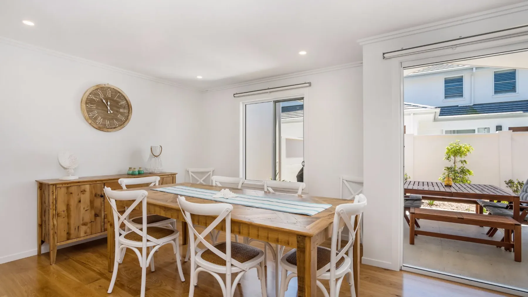 Ocean Walk – Villa near Main Beach