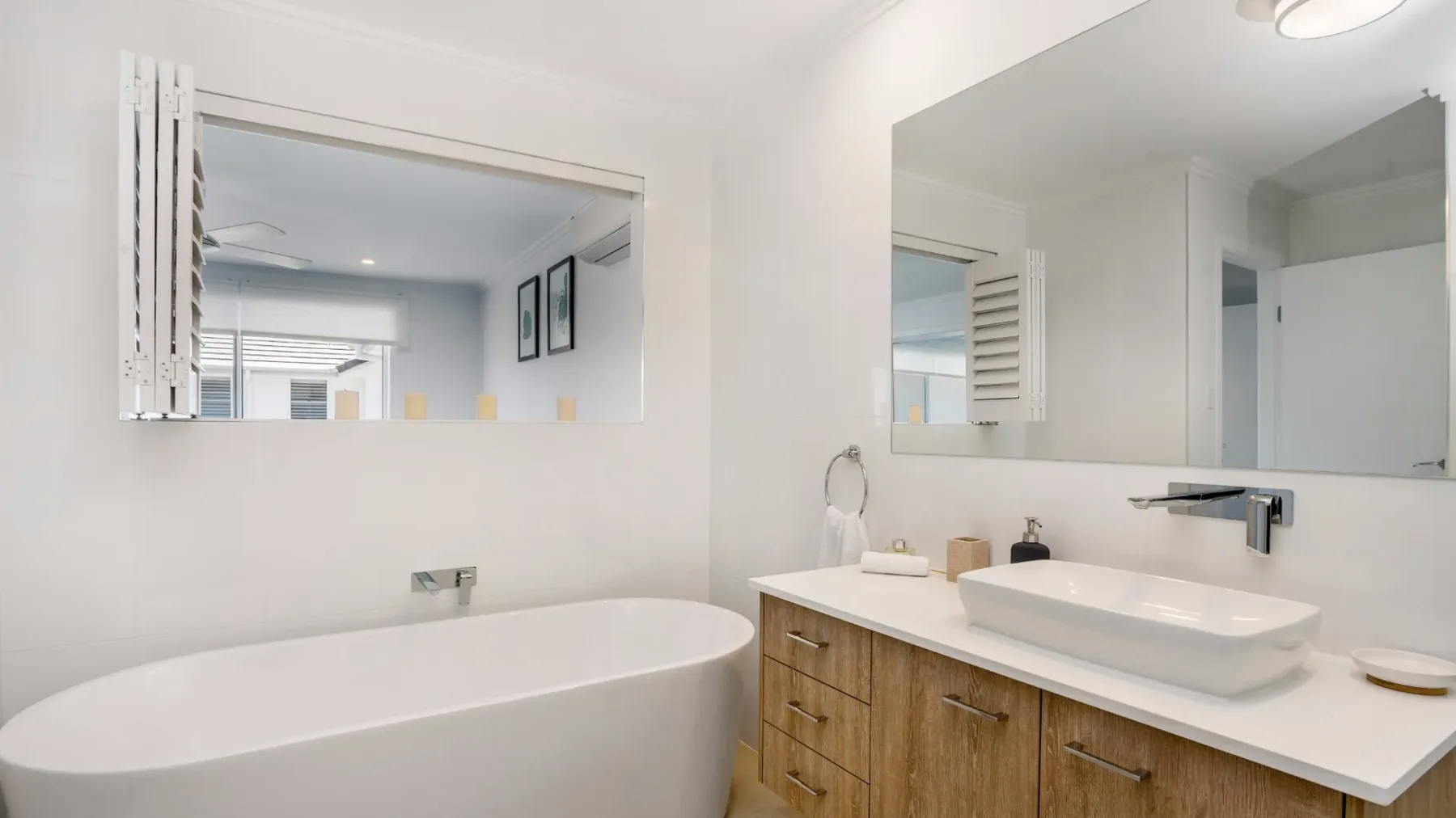 Ocean Walk – Villa near Main Beach