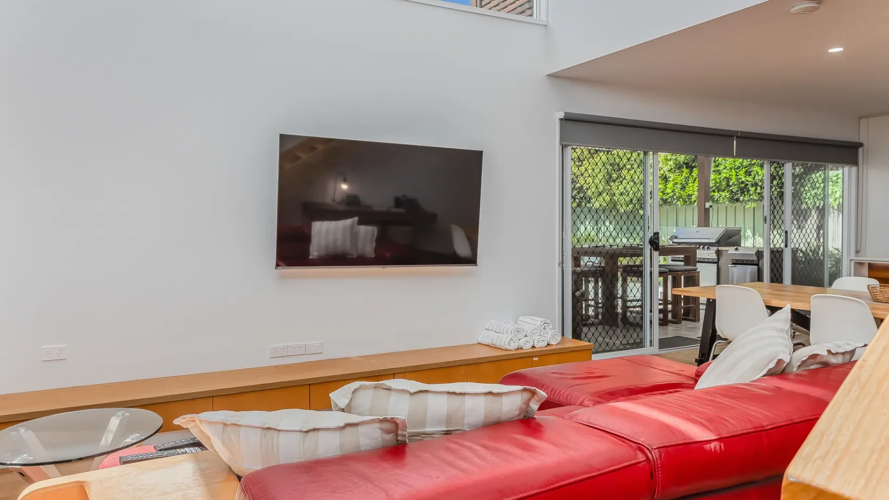 Byron Sunrise – 4 BR retreat with heated pool