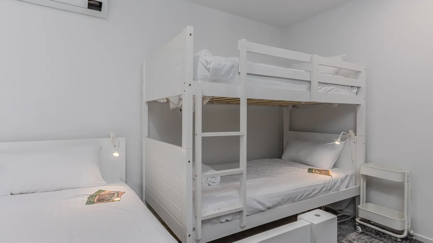 Byron Sunrise – 4 BR retreat with heated pool