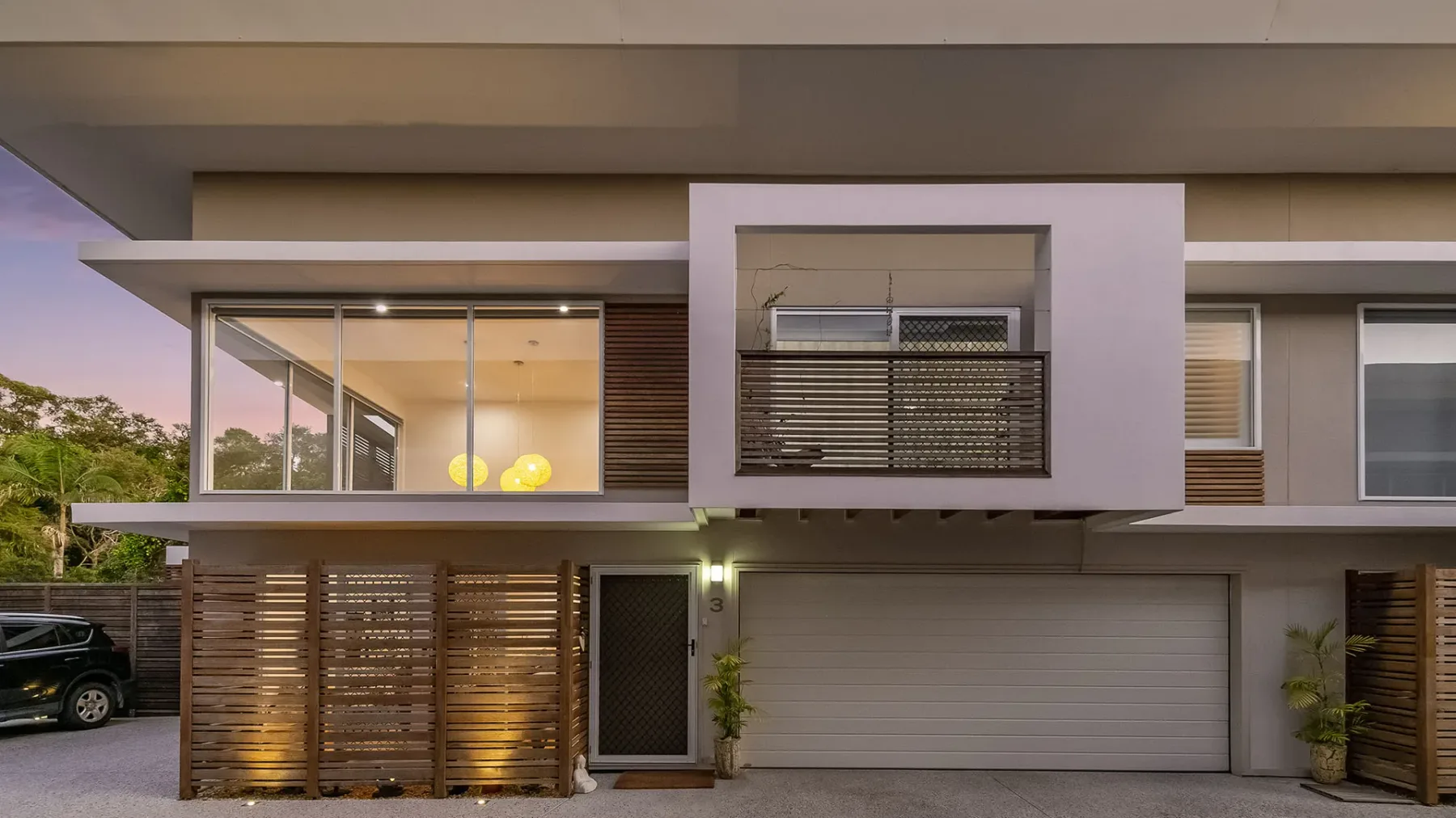 Byron Sunrise – 4 BR retreat with heated pool