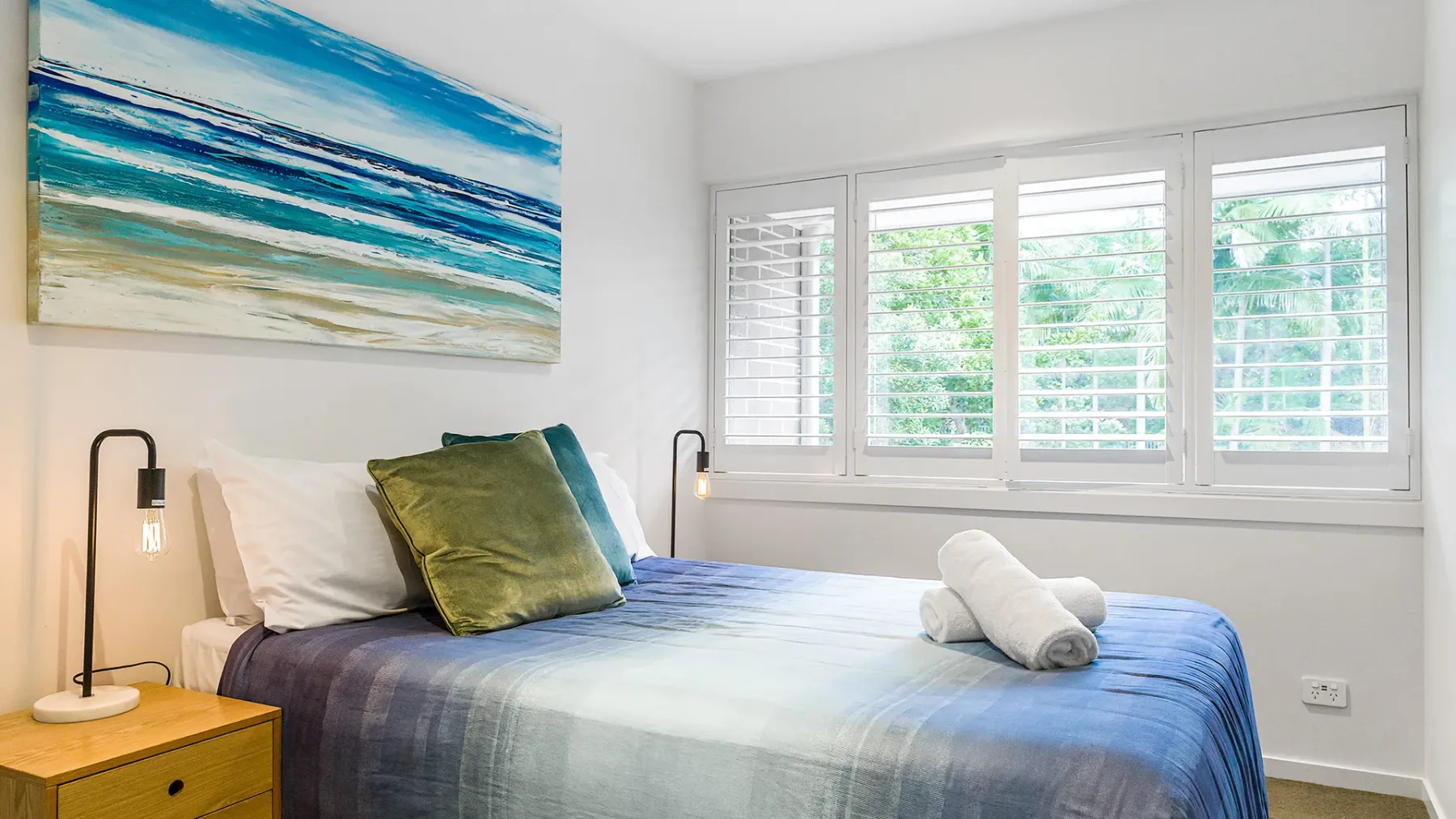 4 James Cook Apartments – renovated beachside pad