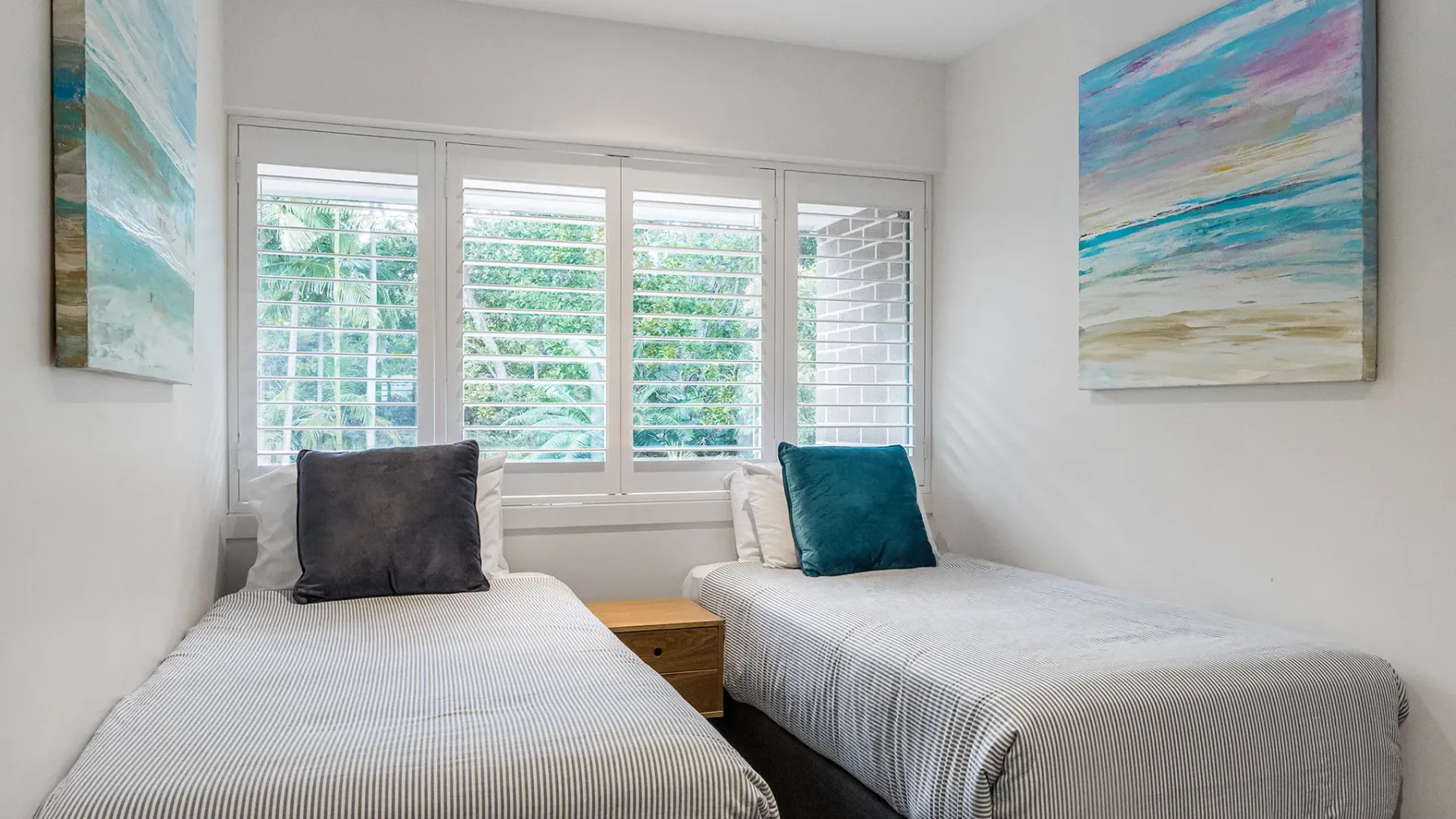 4 James Cook Apartments – renovated beachside pad