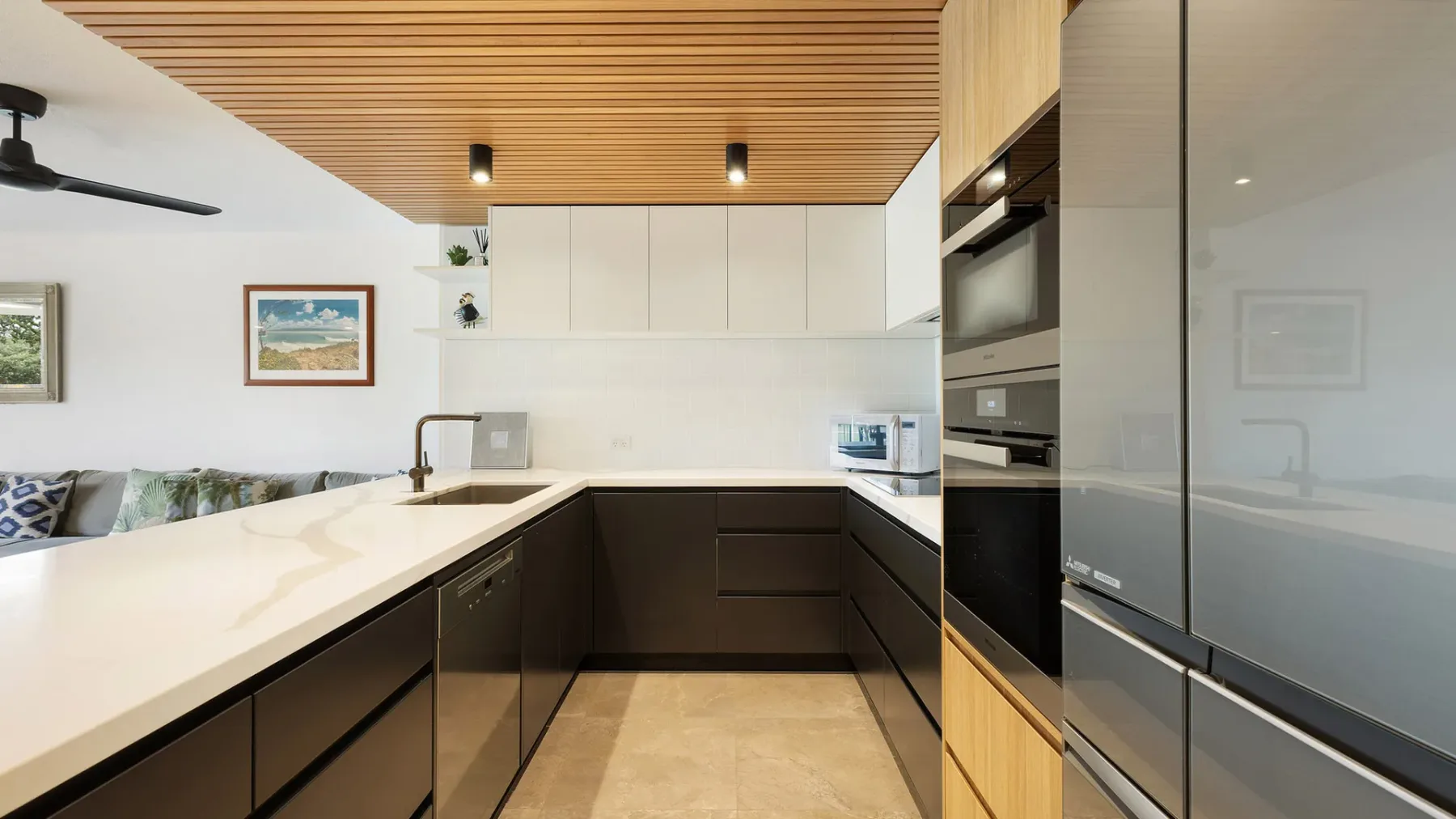 Pacific Blue – beachfront 2 BR apartment with pool