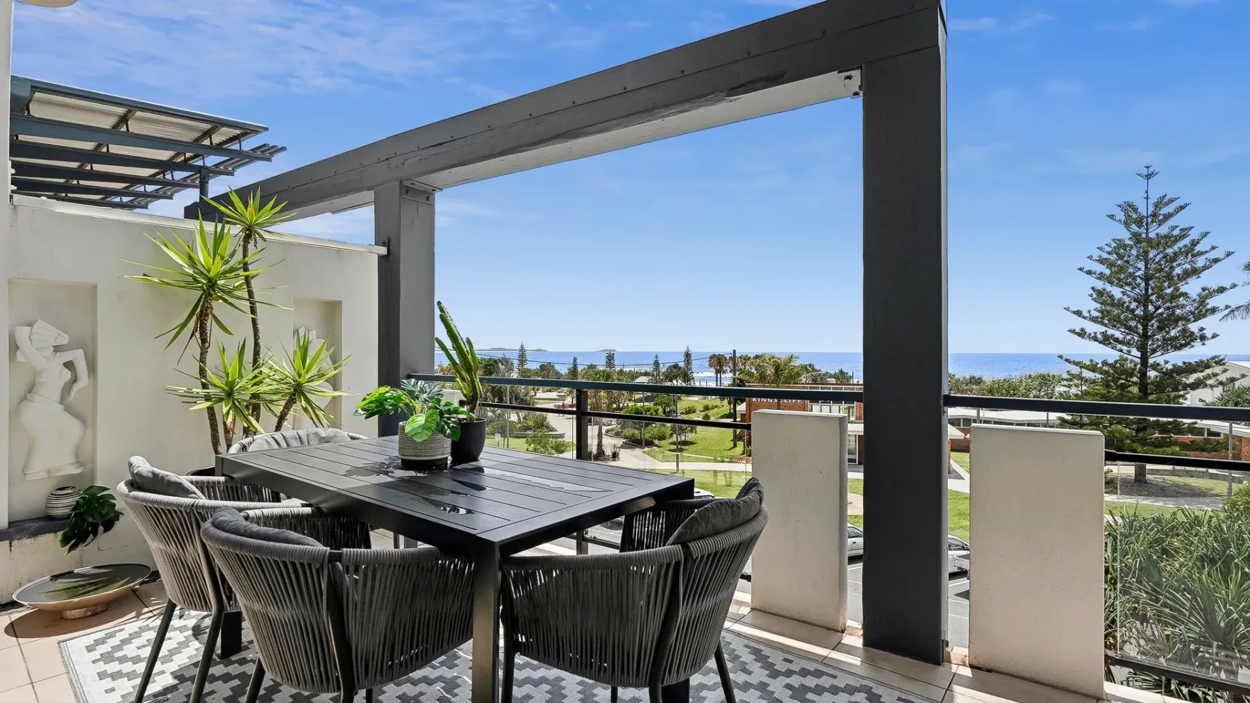 Paradiso 3 Bedroom Ocean Front Roof Top Spa 337