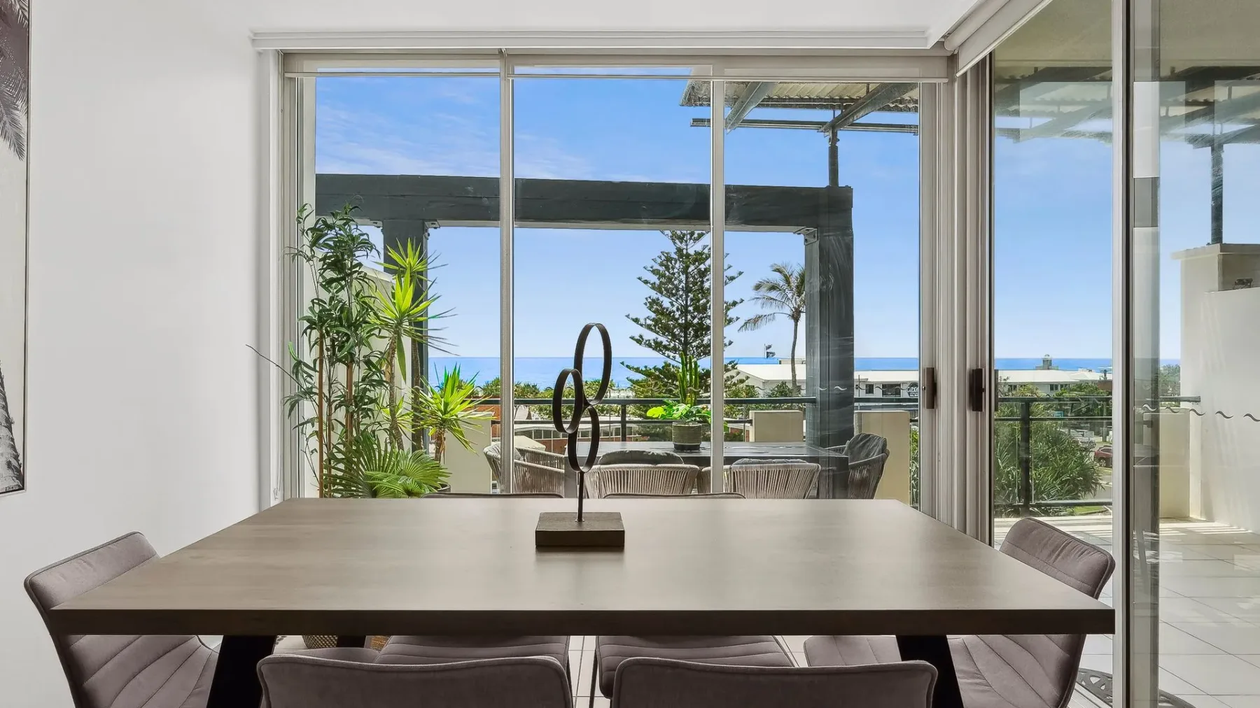 Paradiso 3 Bedroom Ocean Front Roof Top Spa 337