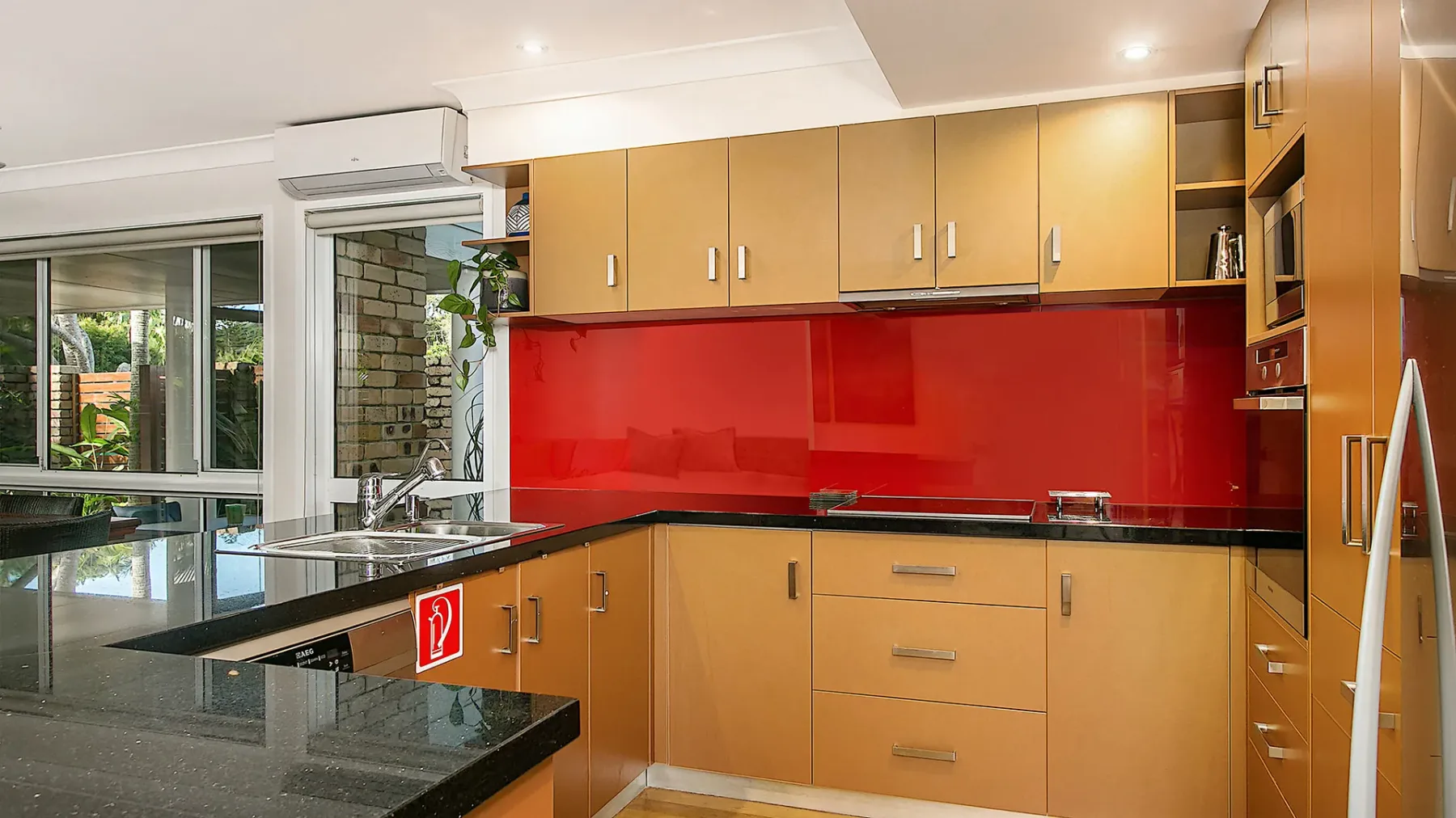 Tradewinds 4 – beachside 3 BR townhouse