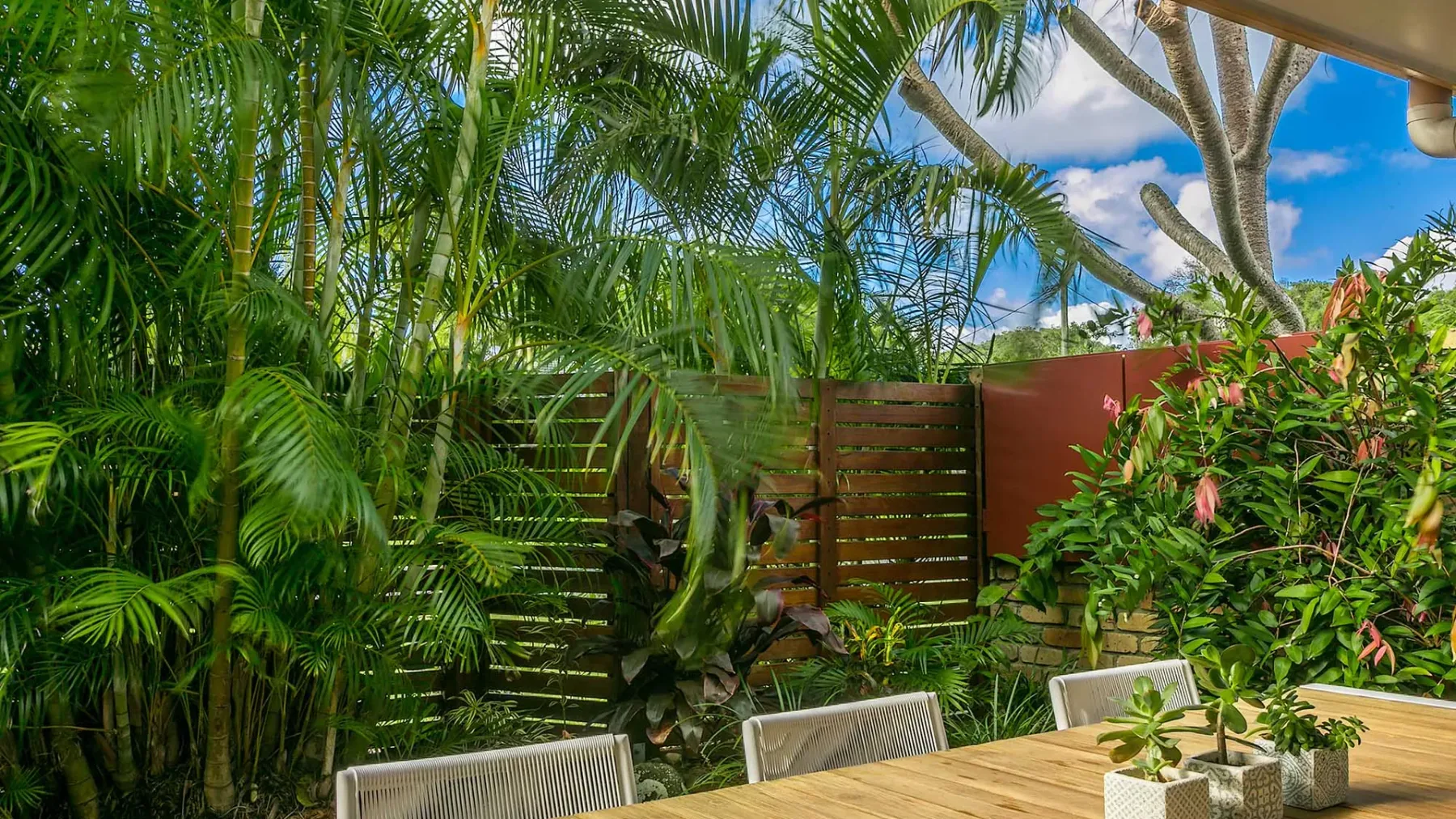 Tradewinds 4 – beachside 3 BR townhouse