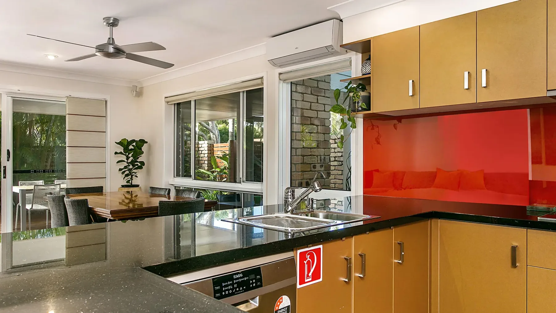 Tradewinds 4 – beachside 3 BR townhouse