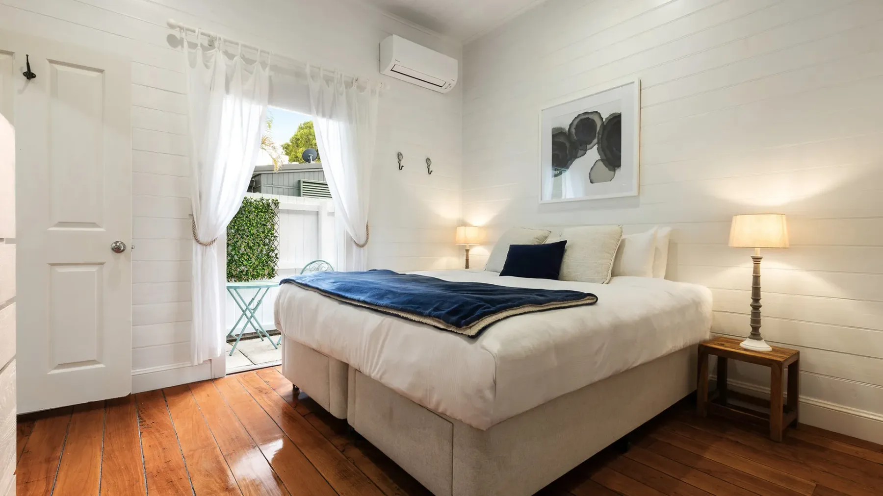 Aaloka Bay – heritage charm w. pool & spa