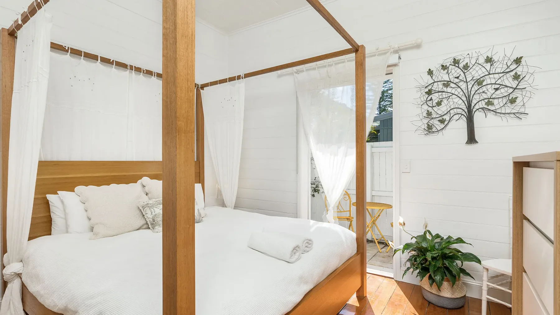 Aaloka Bay – heritage charm w. pool & spa