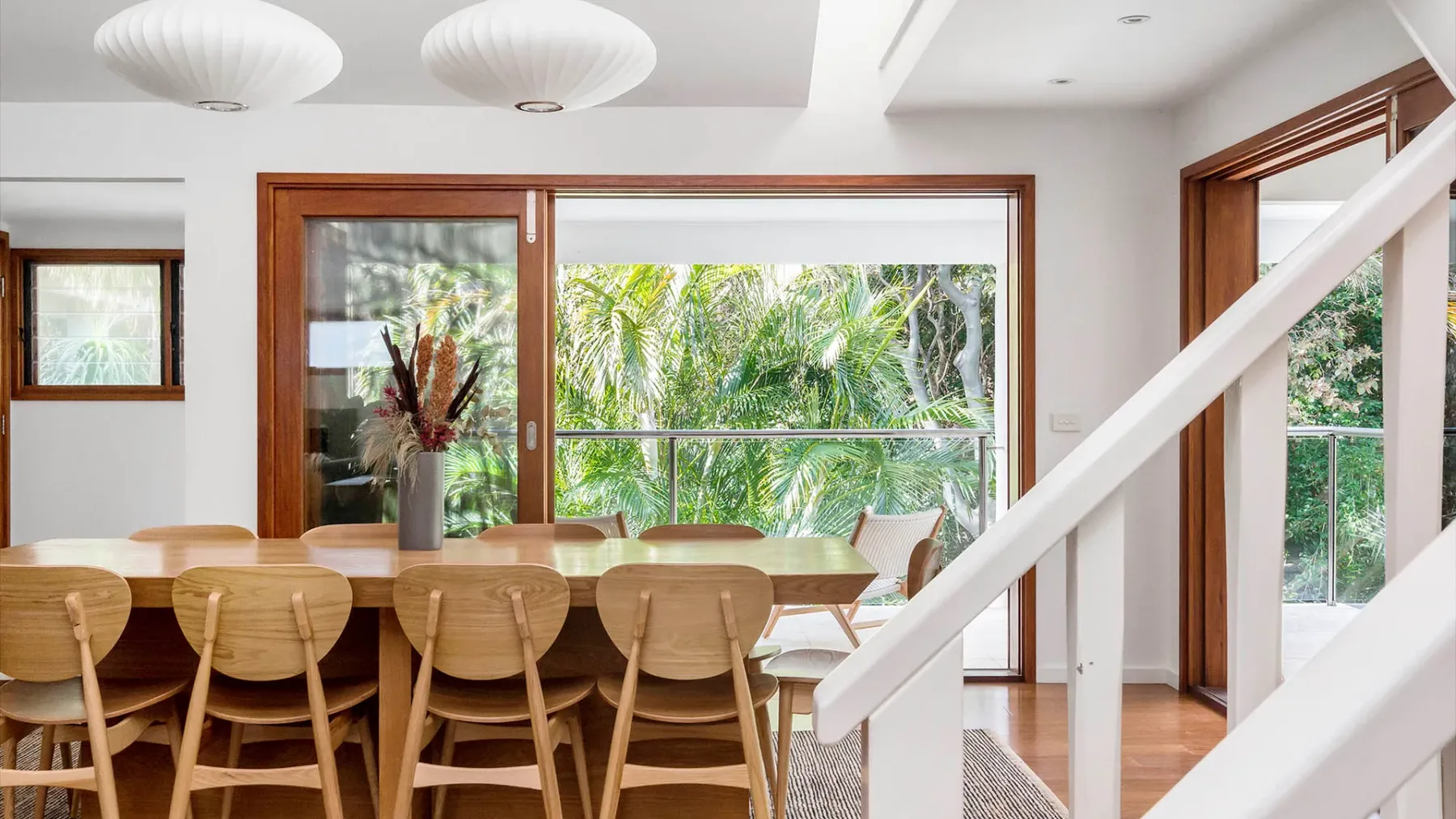 Beachcomber Blue – beachfront villa with pool