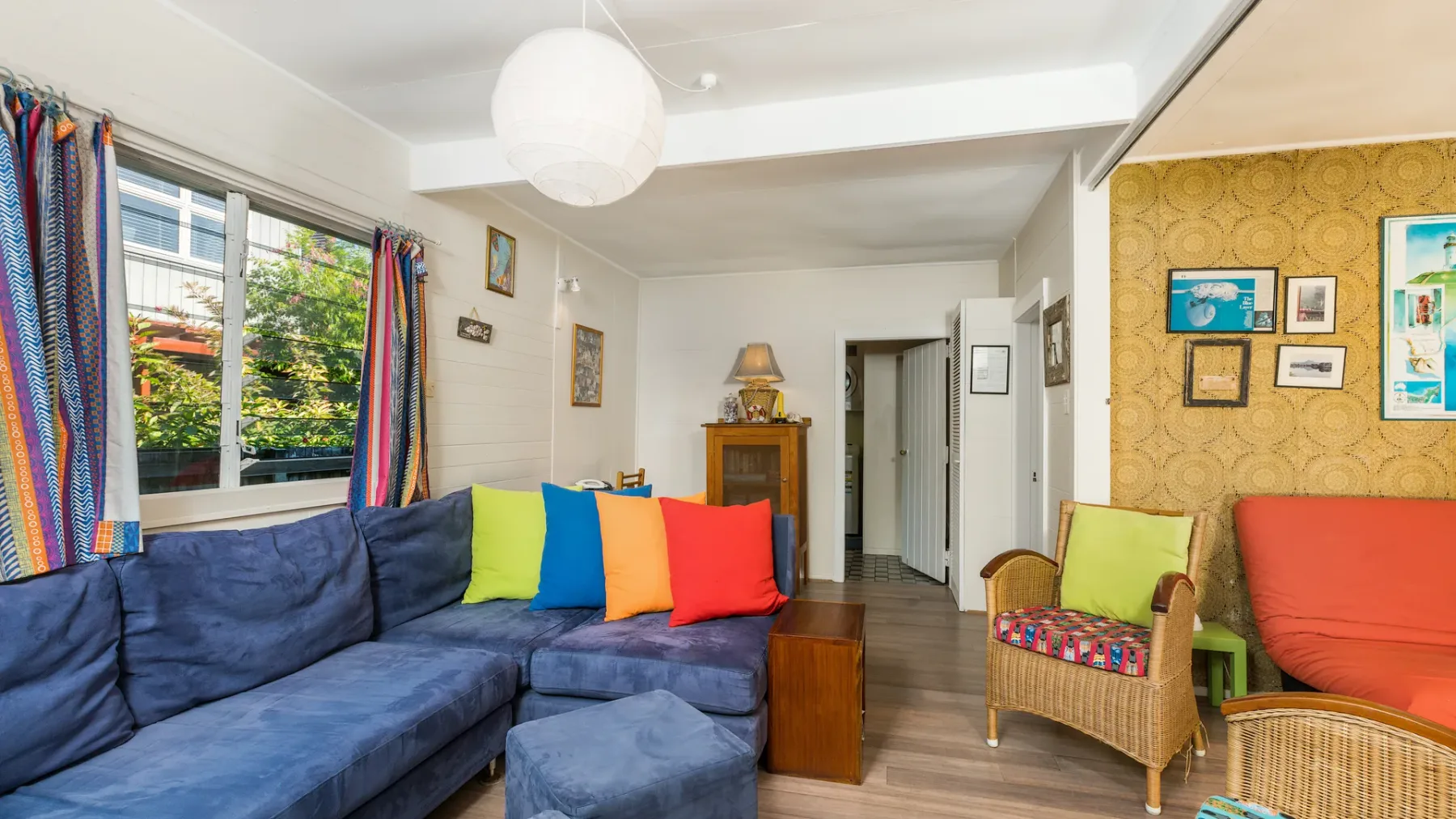 Beachcombers Cottage – beachfront pet retreat