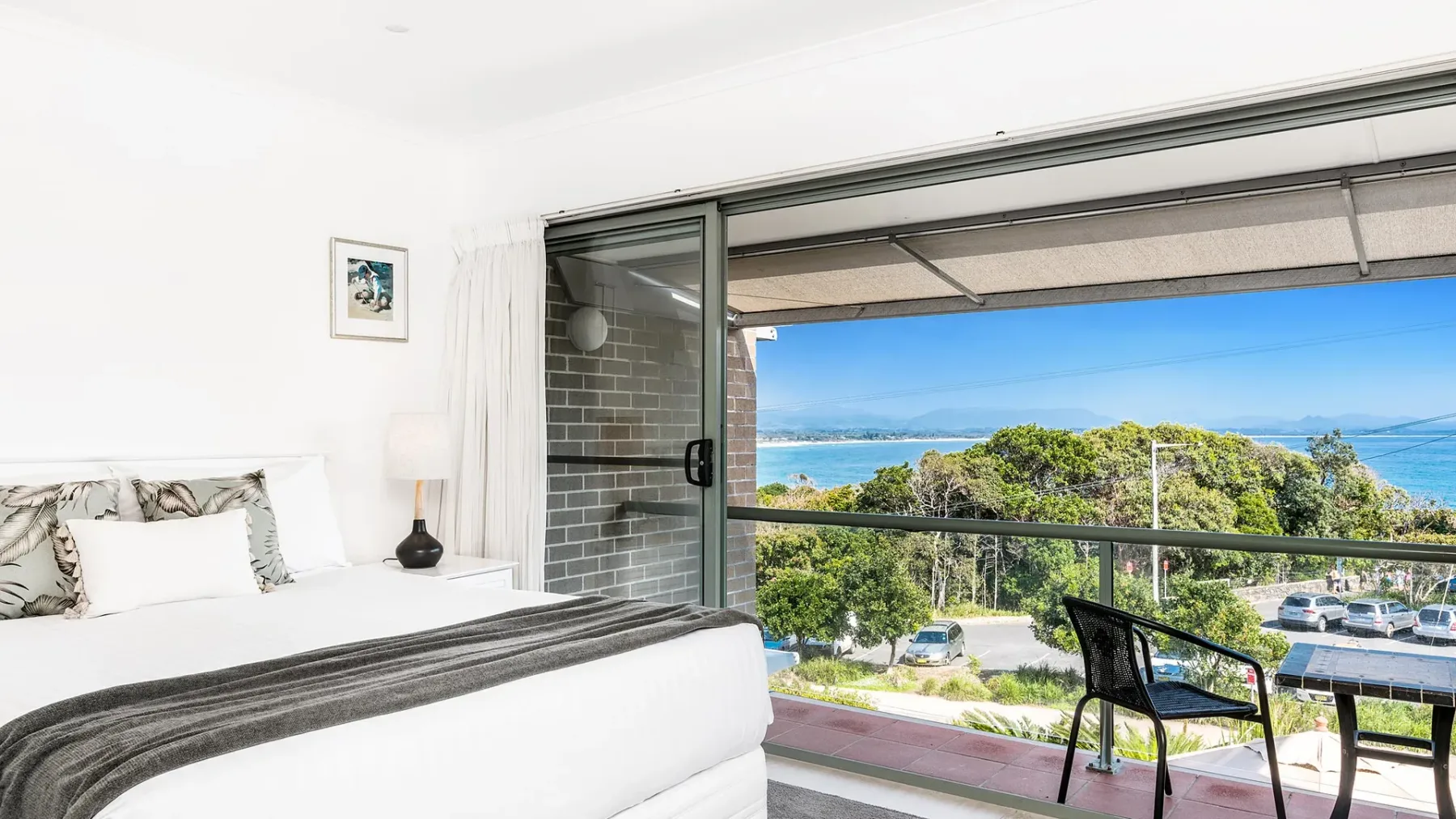 11 James Cook Apartments – w. pool &amp; beach access