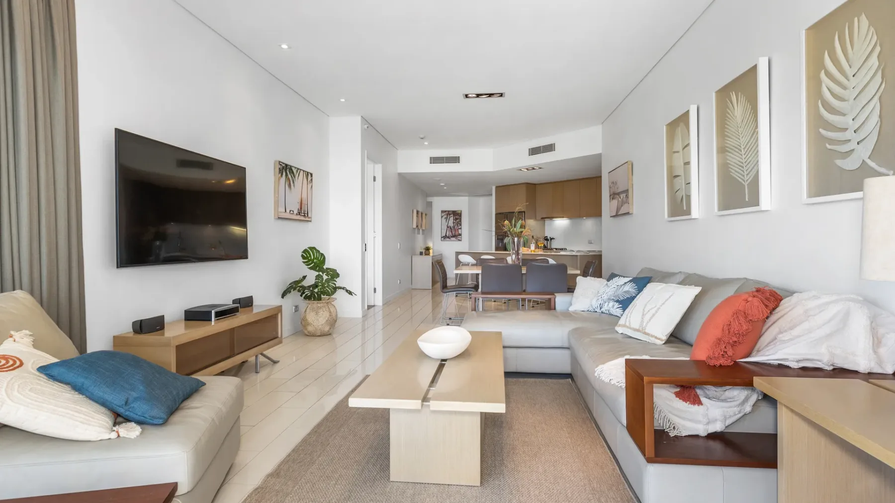 Luxury Apartment 1206 at Bells Boulevard