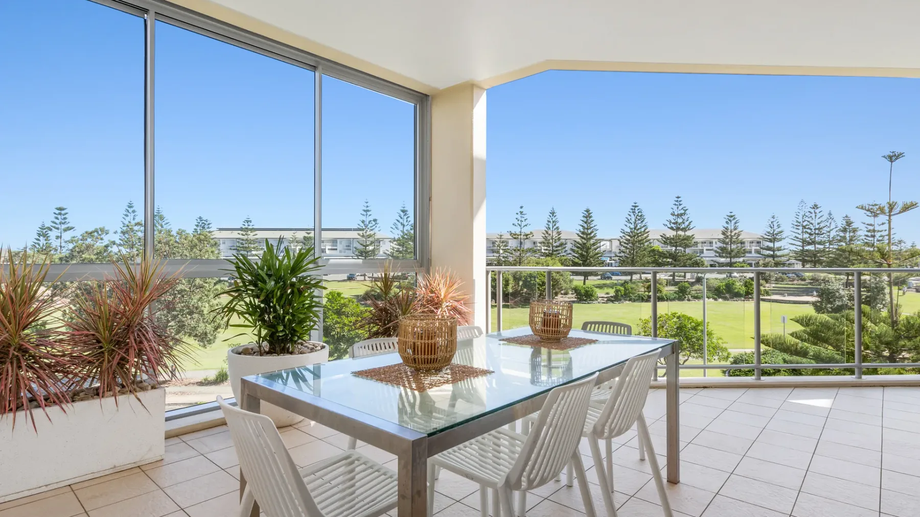 Luxury Apartment 1206 at Bells Boulevard