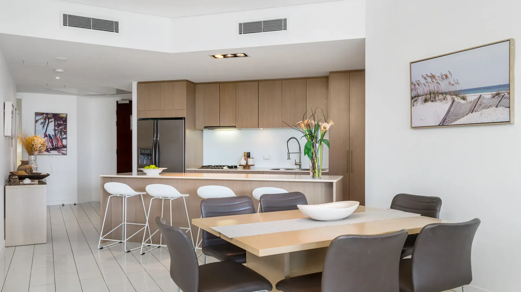 Luxury Apartment 1206 at Bells Boulevard