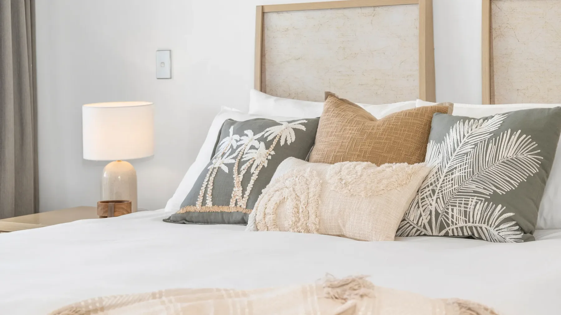 Luxury Apartment 1206 at Bells Boulevard