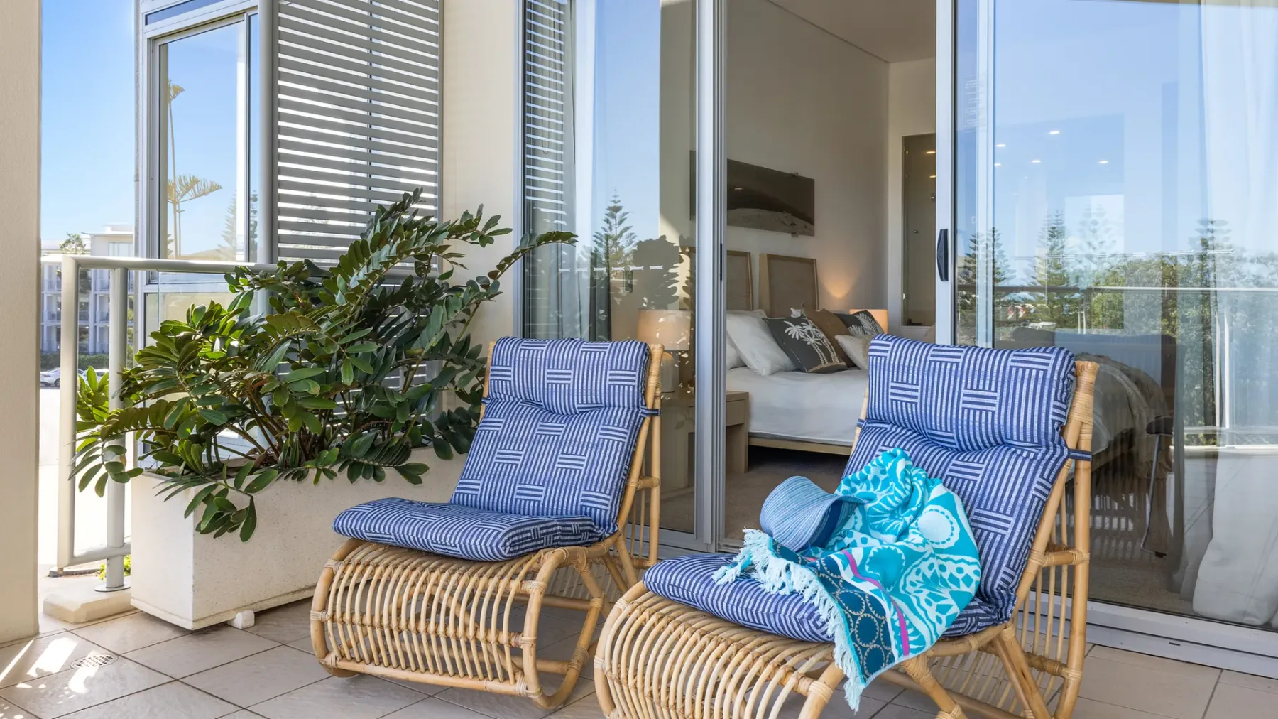 Luxury Apartment 1206 at Bells Boulevard