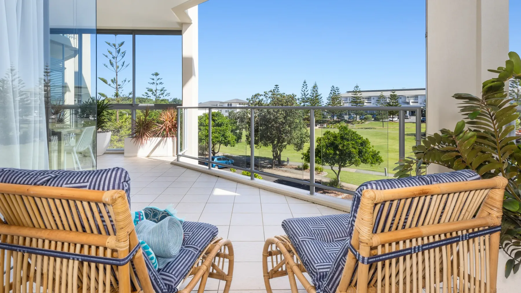 Luxury Apartment 1206 at Bells Boulevard
