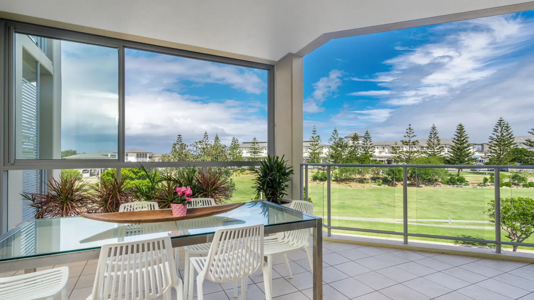 Luxury Apartment 1206 at Bells Boulevard