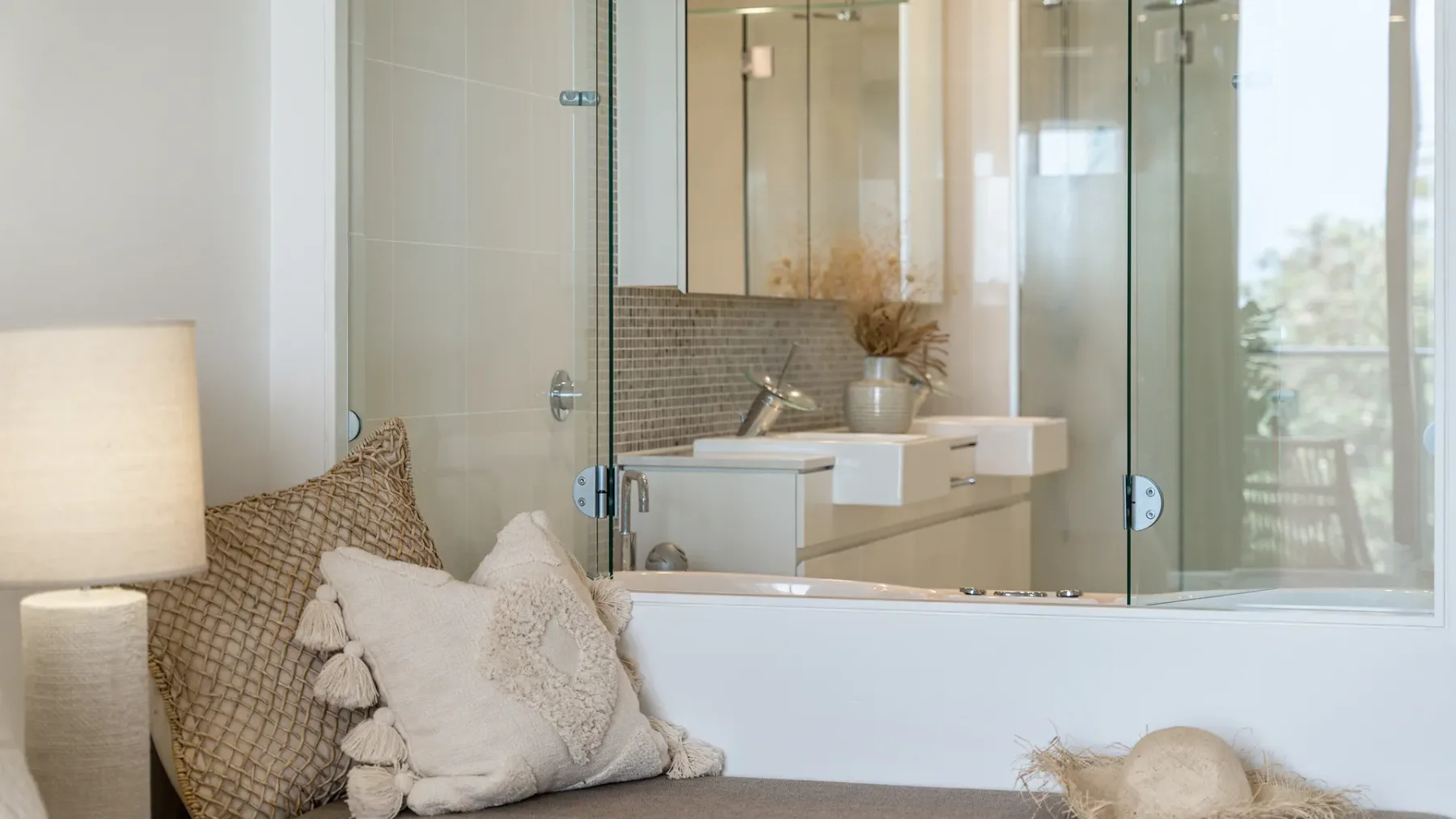 Luxury Apartment 1206 at Bells Boulevard