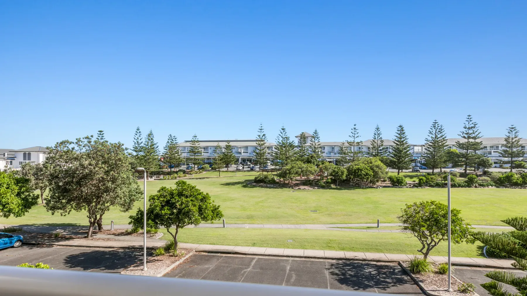 Luxury Apartment 1206 at Bells Boulevard