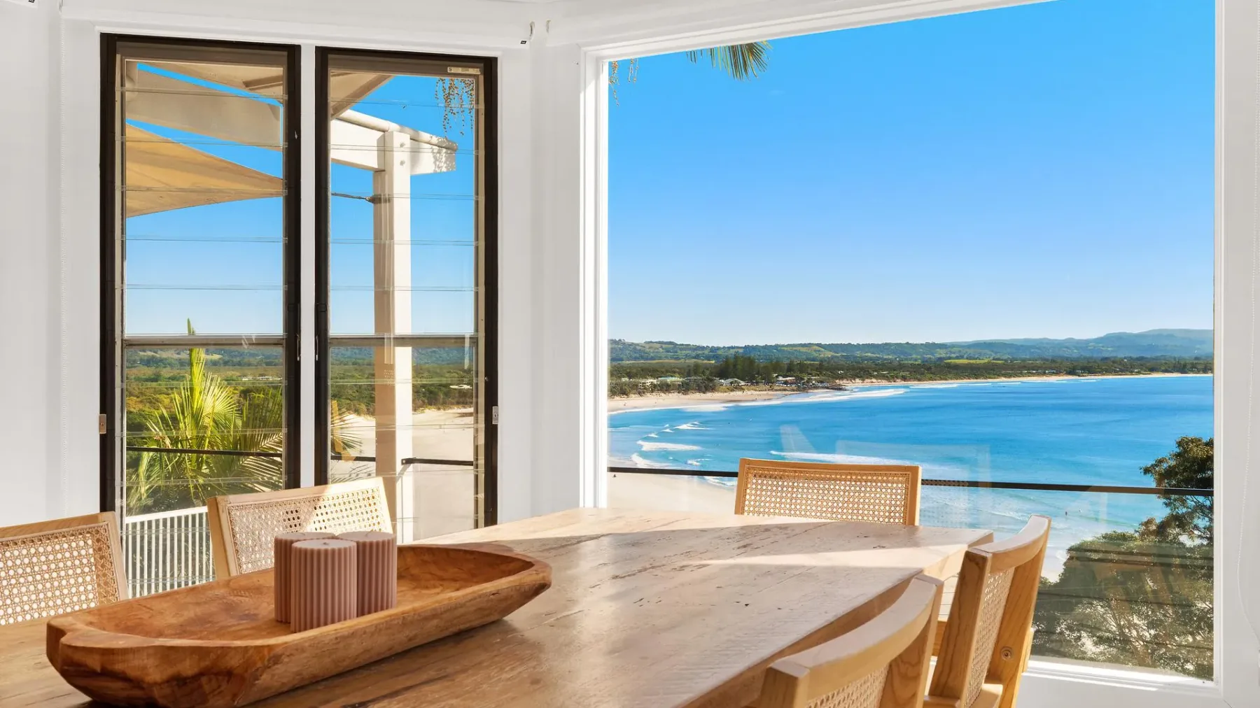 Sway – stunning 5 BR beach house with pool