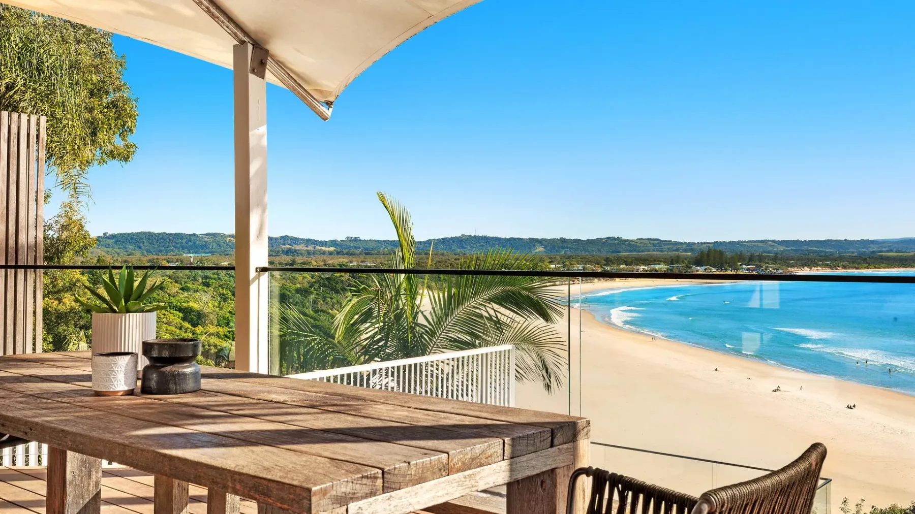 Sway – stunning 5 BR beach house with pool