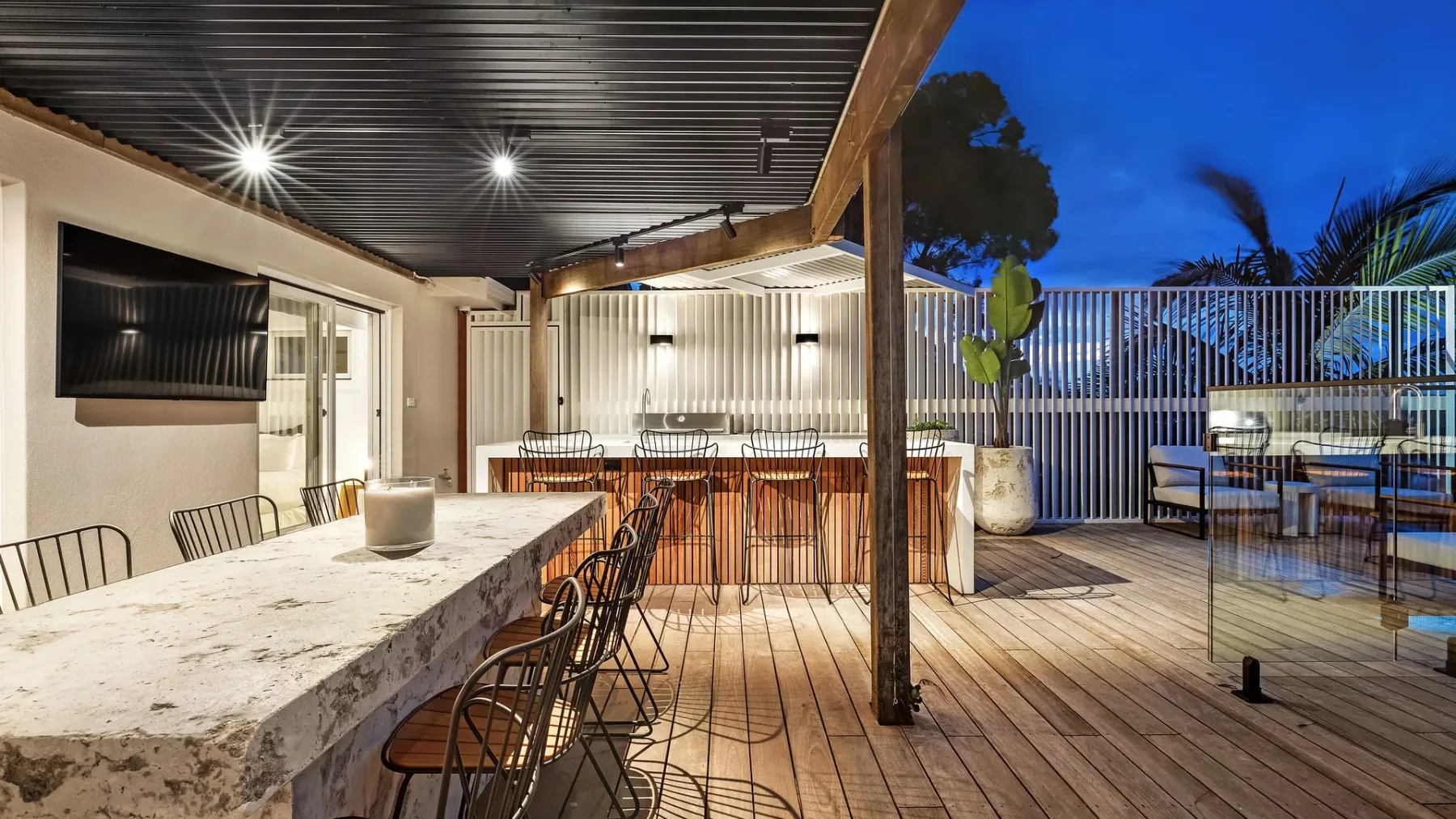 Sway – stunning 5 BR beach house with pool