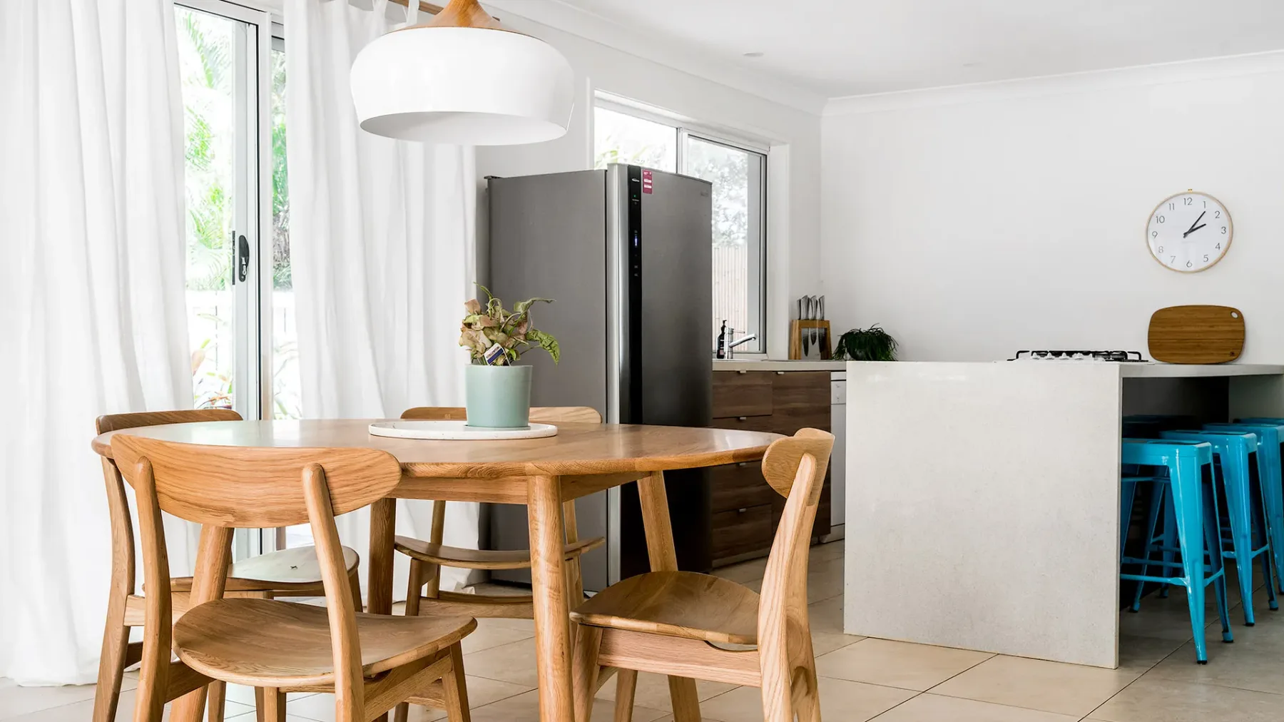 Baby Blue – 3 BR villa steps from Tallow Beach