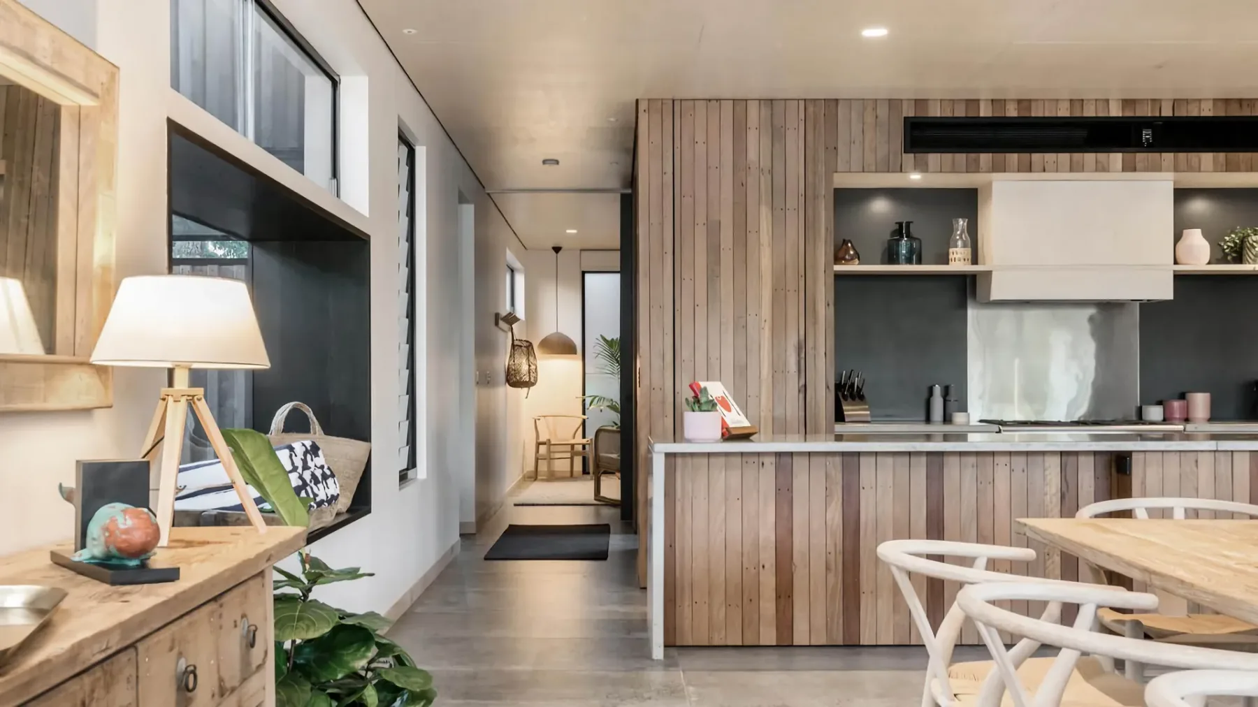 Tallowood – luxury beach house with pool & studio