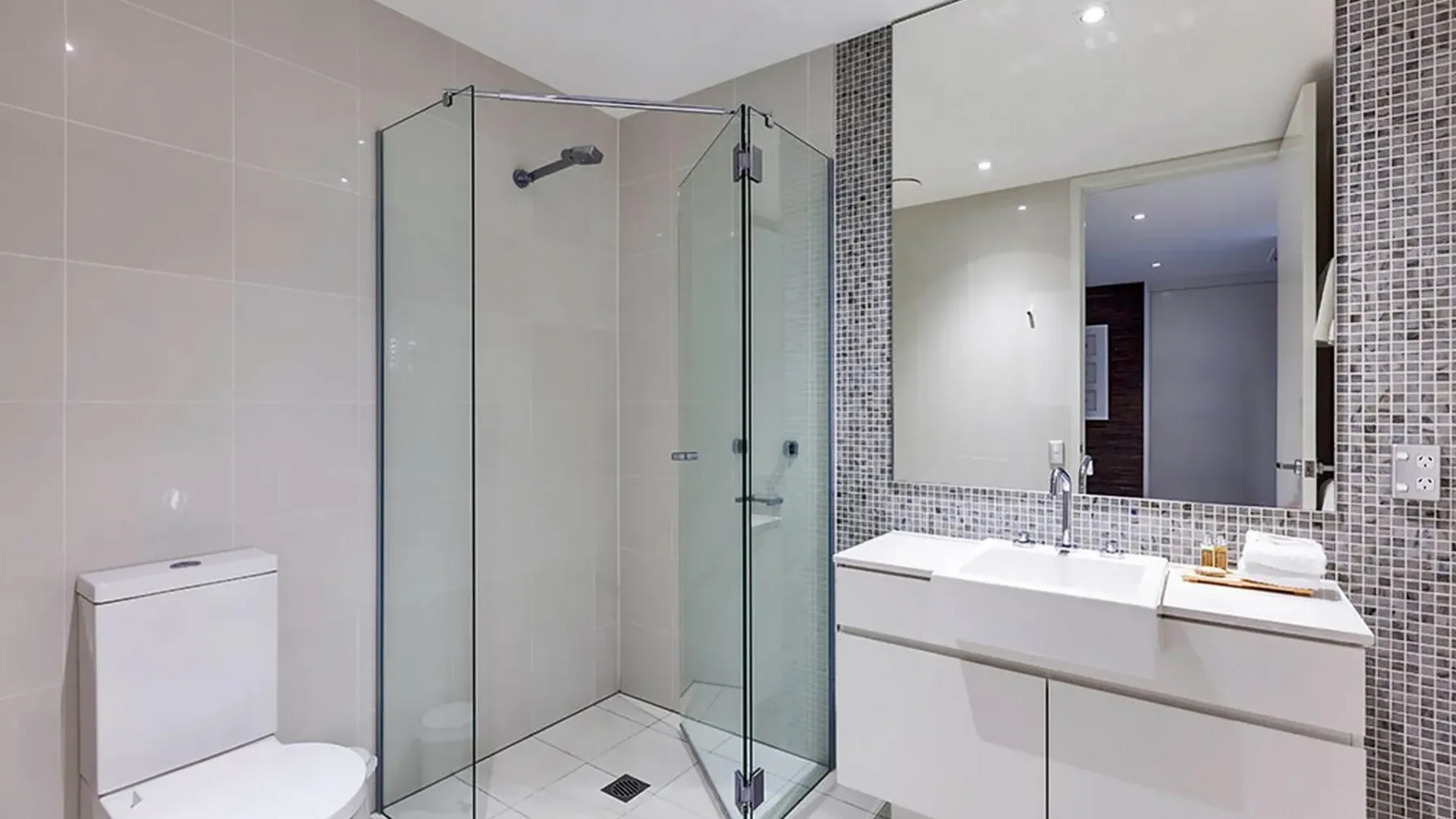 Luxury Apartment 1326 at Bells Boulevard