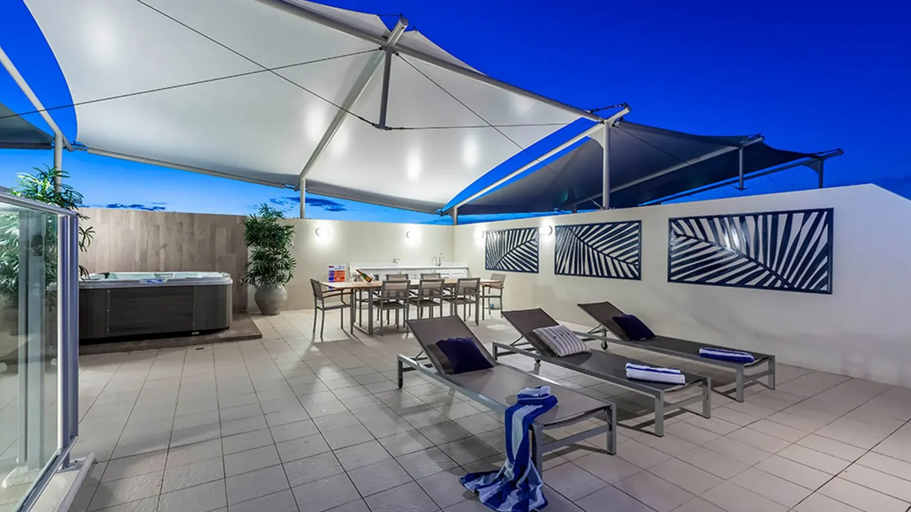 Luxury Apartment 1326 at Bells Boulevard