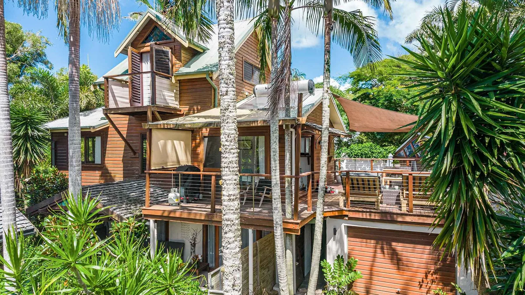 Byron Blisshouse – multi-home retreat with pool