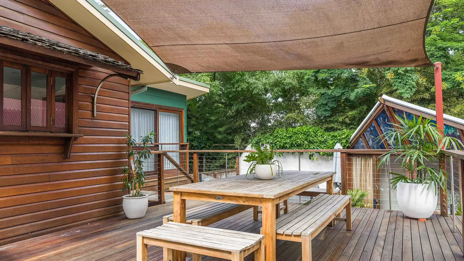 Byron Blisshouse – multi-home retreat with pool