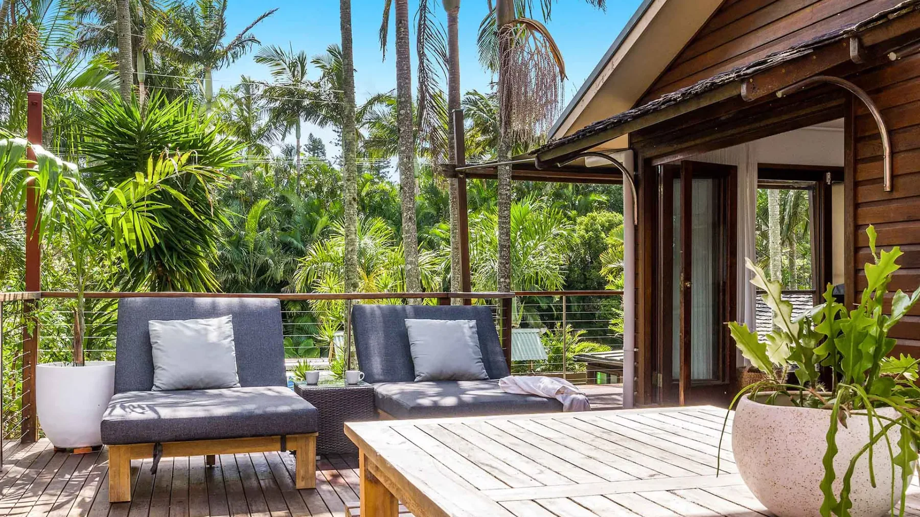 Byron Blisshouse – multi-home retreat with pool