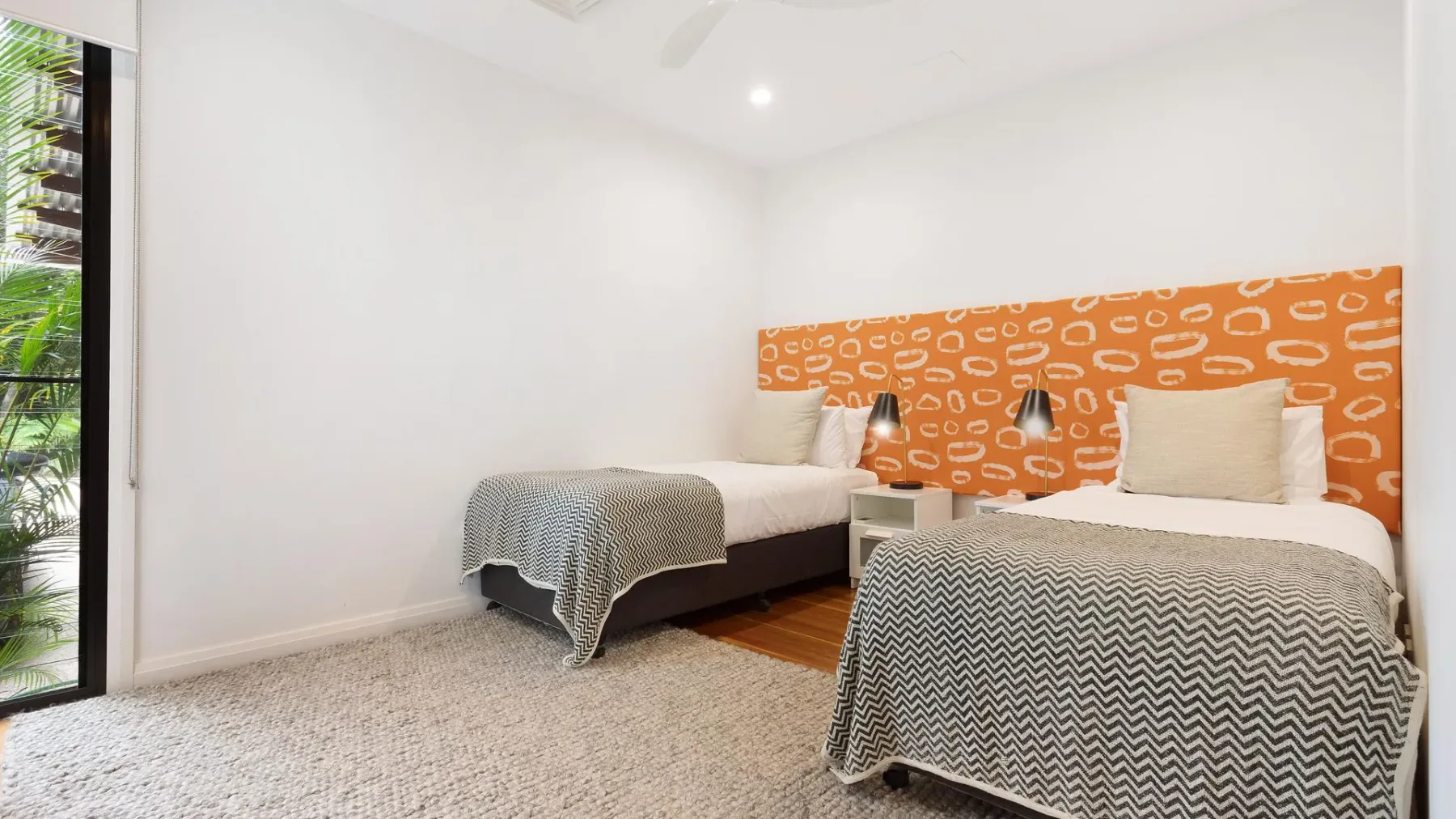 Kiah – nestled between Main & Belongil Beaches