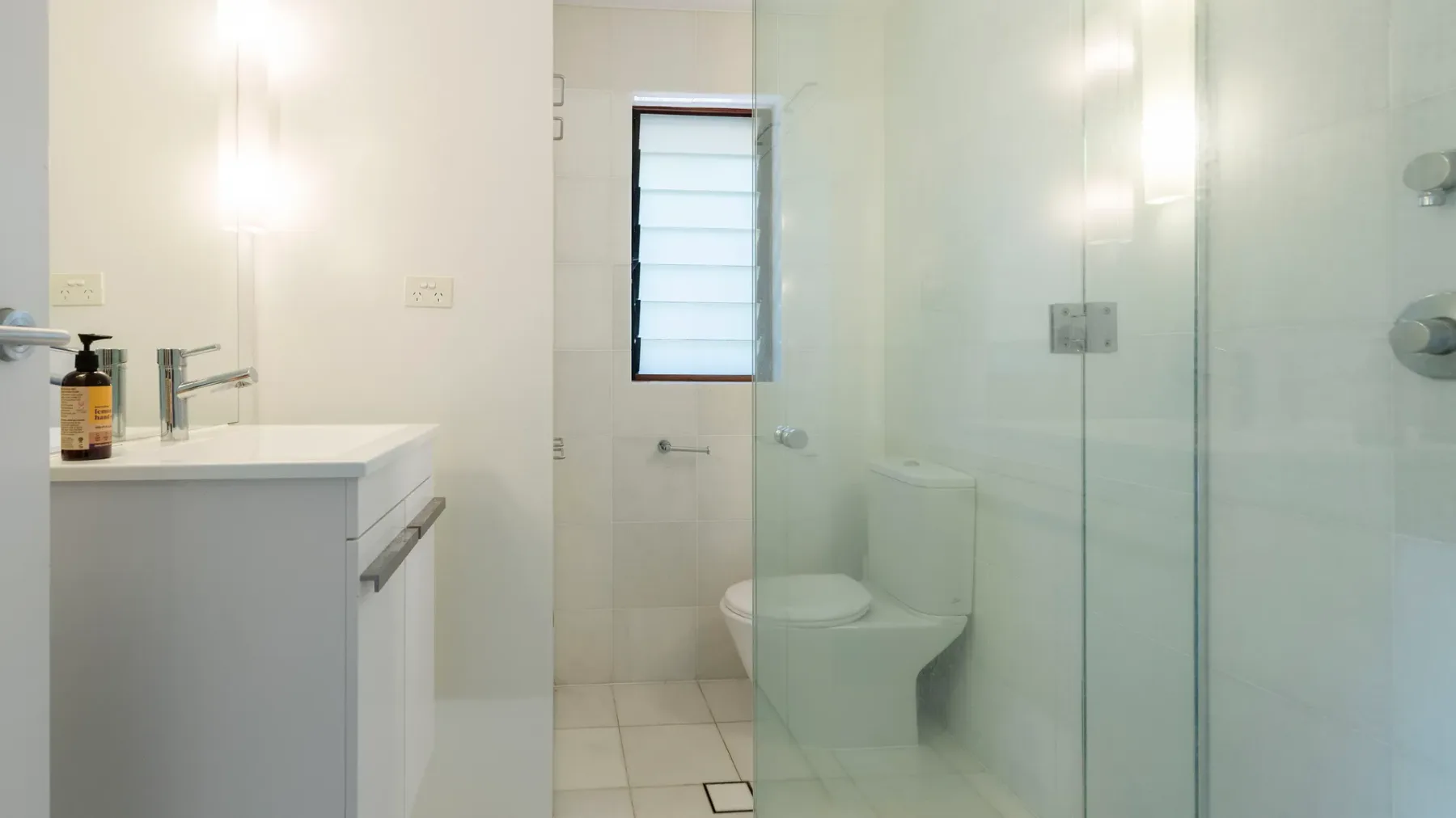 Tallow Beach Retreat – welcoming pet-friendly unit