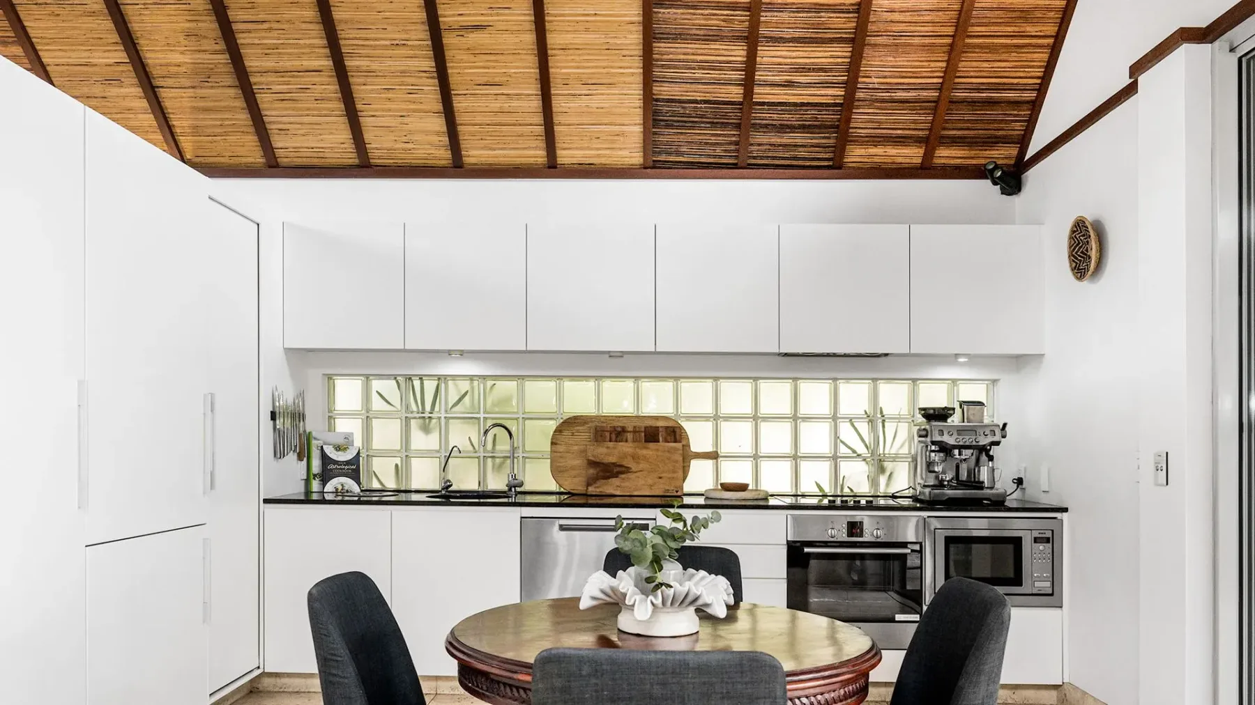 Grand Luxe Villa A – 19A Gordon St
