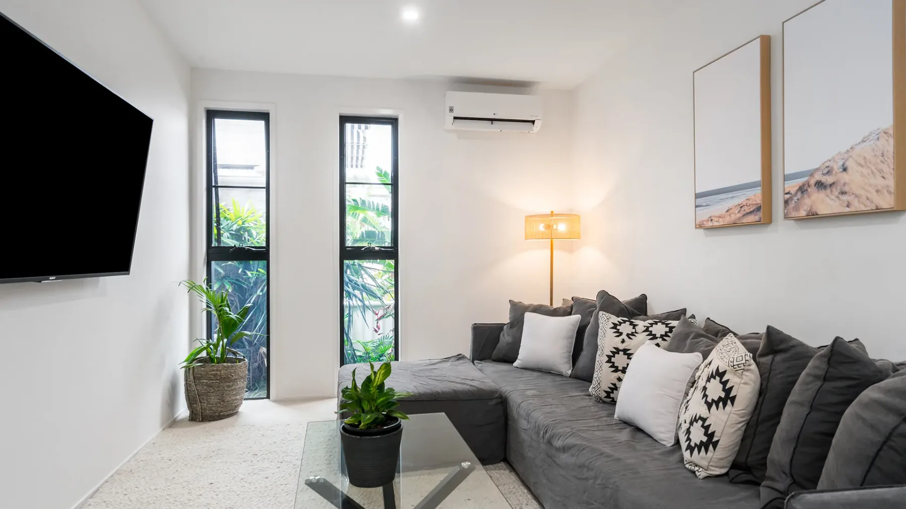 Melaleuca – luxury 4BR retreat with pool