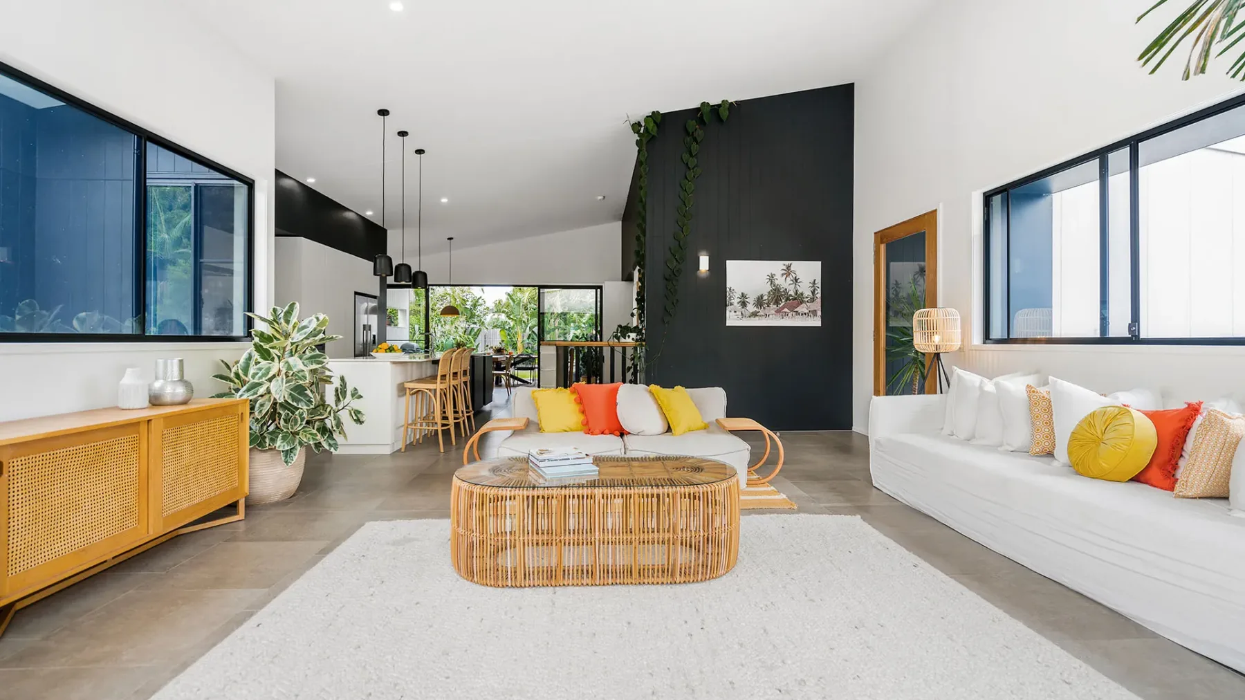 Melaleuca – luxury 4BR retreat with pool