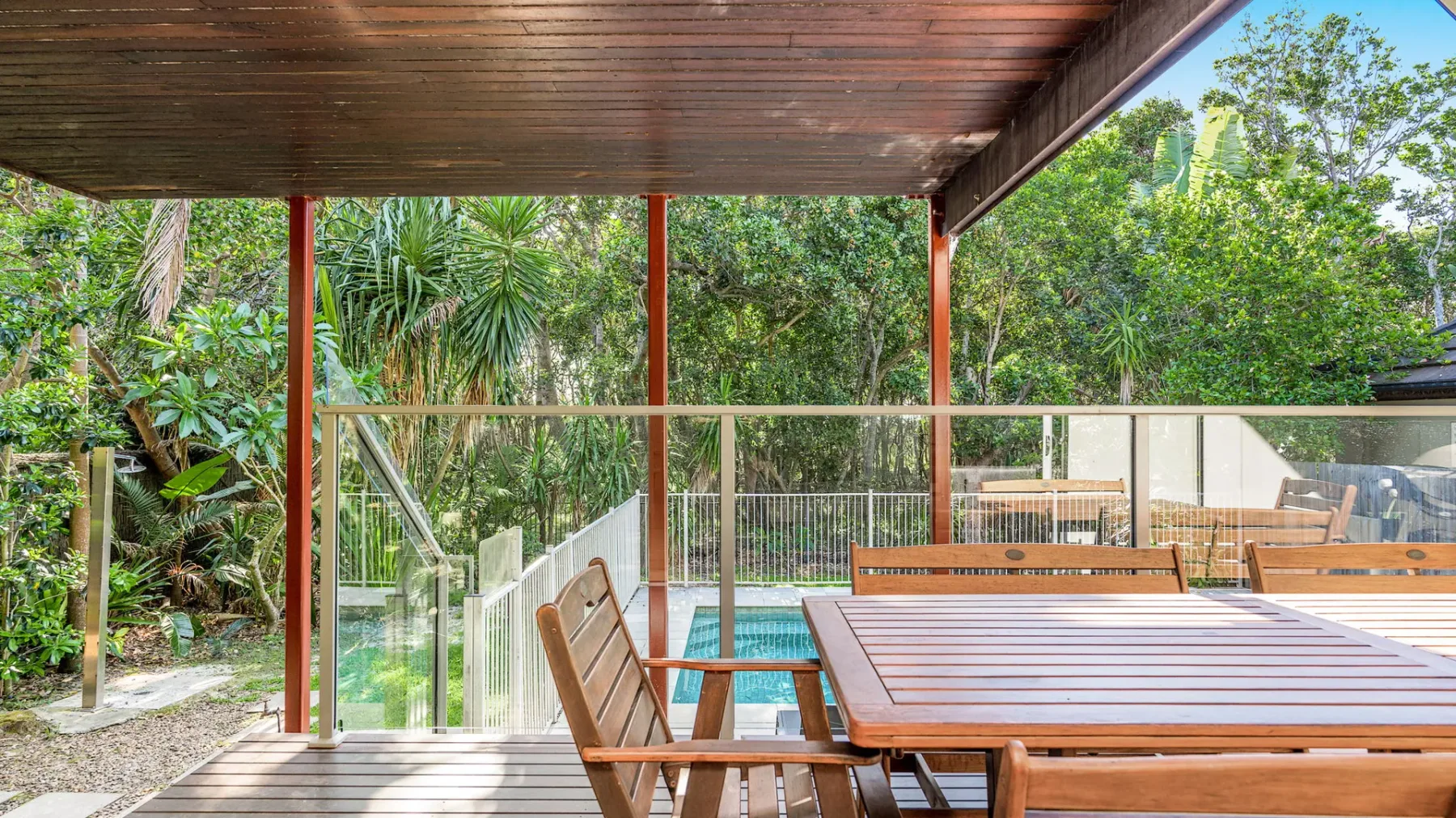 Ariels on the Beach – 4 BR beachfront home w. pool