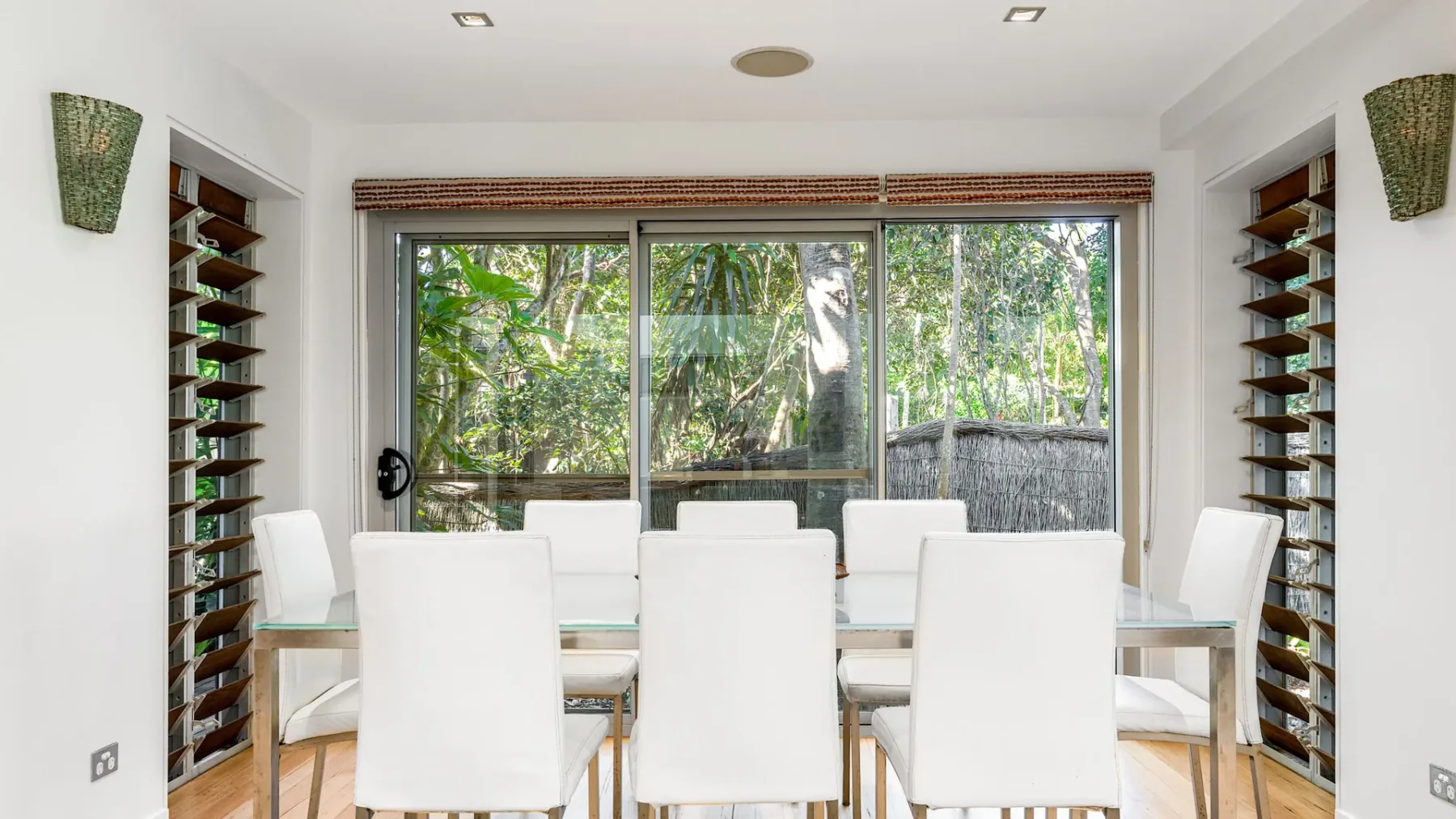 Ariels on the Beach – 4 BR beachfront home w. pool